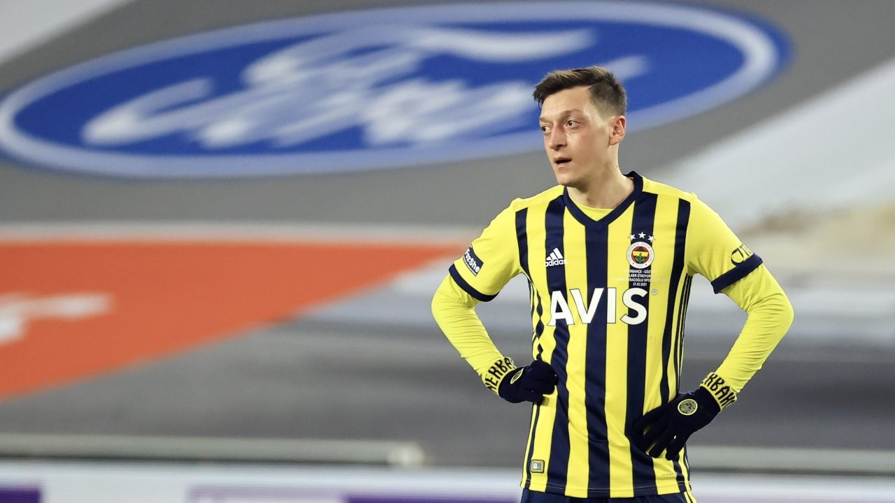 mesut-ozil-fenerbahce-0kg0-cover.jpg