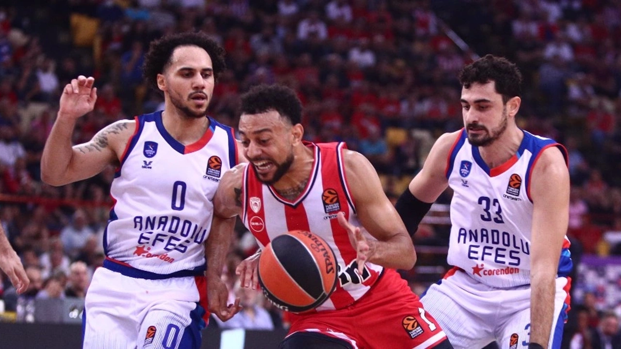 anadolu-efes-olympiakos-deplasmaninda.webp