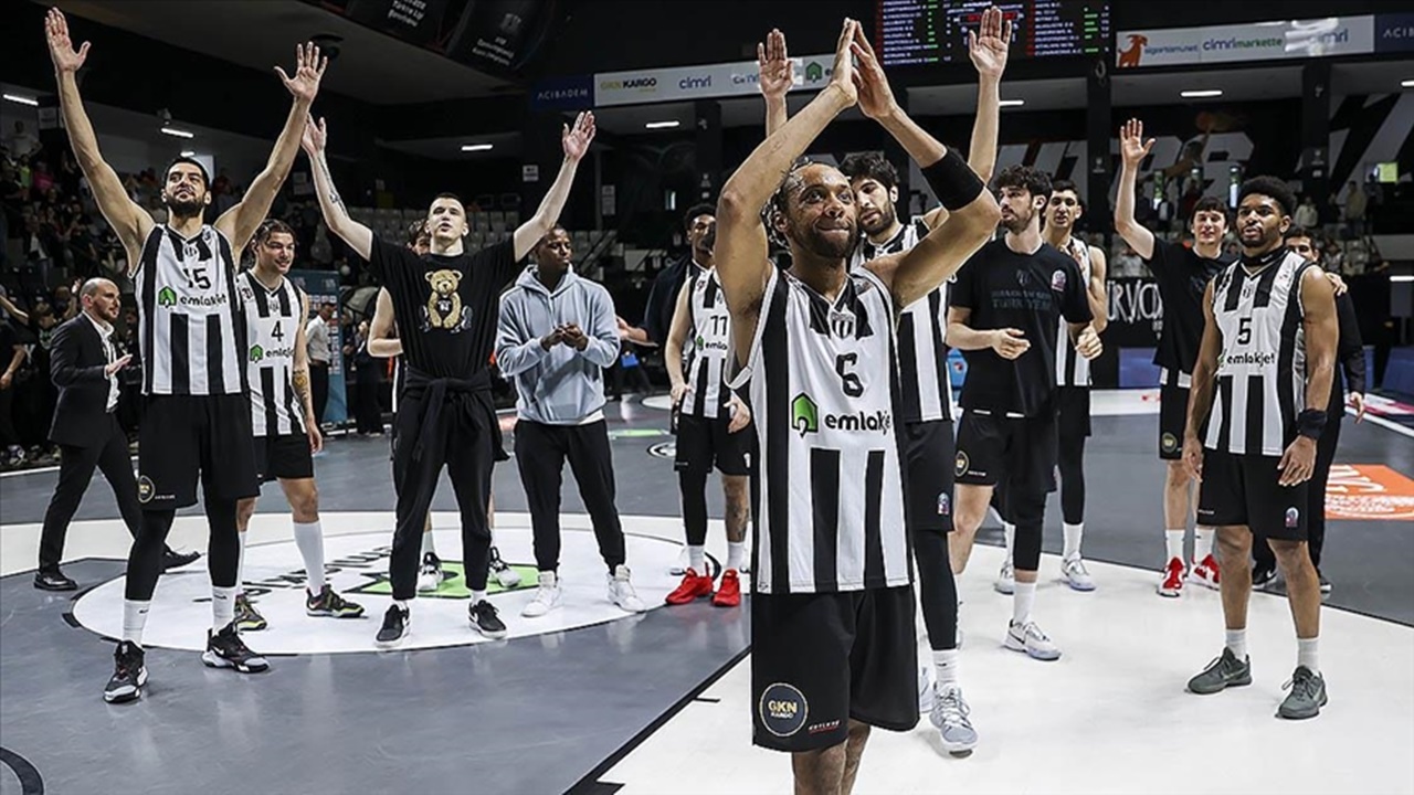 Beşiktaş Emlakjet Paris Basketball’a Konuk Olacak