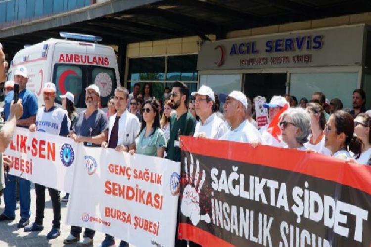 Bursa’da sıhhat çalışanlarından şiddete isyan!