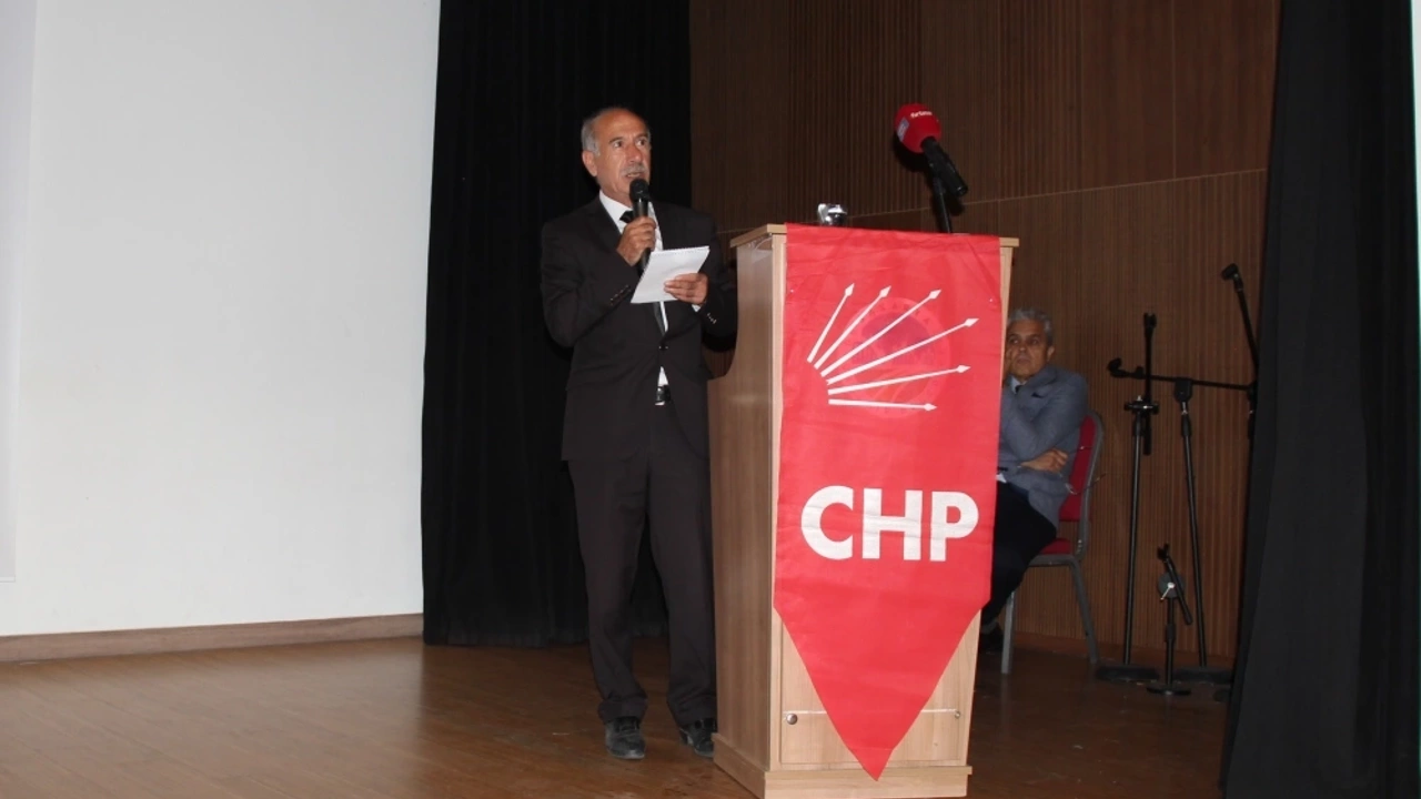 CHP Akyazı İlçe Başkanlığına Kim Seçildi?