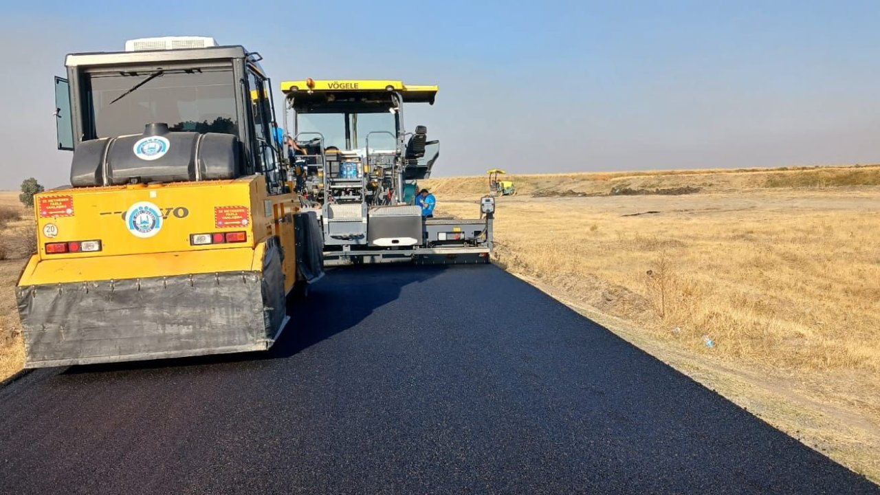 Edirne’de İl Özel İdaresi Tarafından Yürütülen Yol Çalışmaları Devam Ediyor