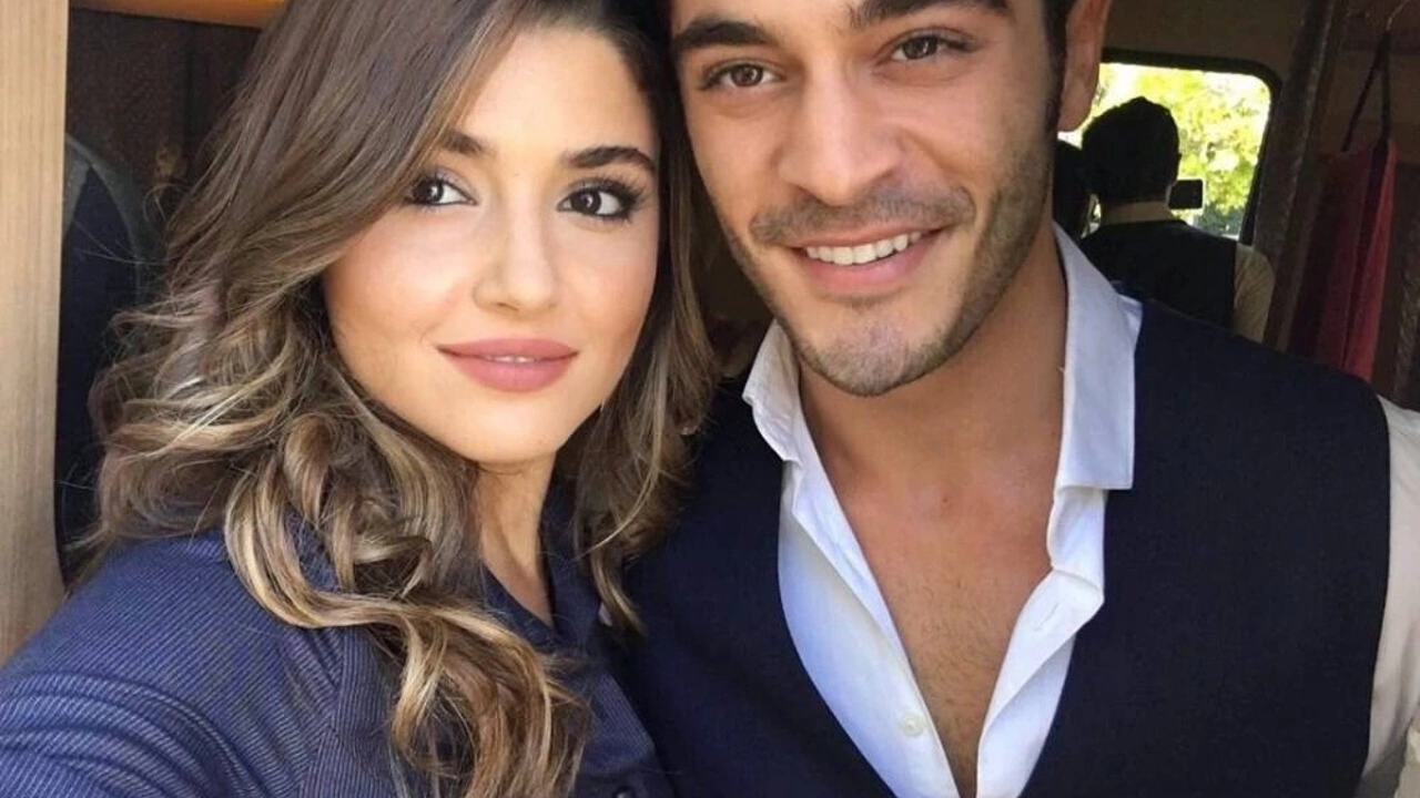 Hande Erçel Ve Burak Deniz İkilisinin Yeni Dizisi Şimdiden Ortalığı Kasıp Kavurdu