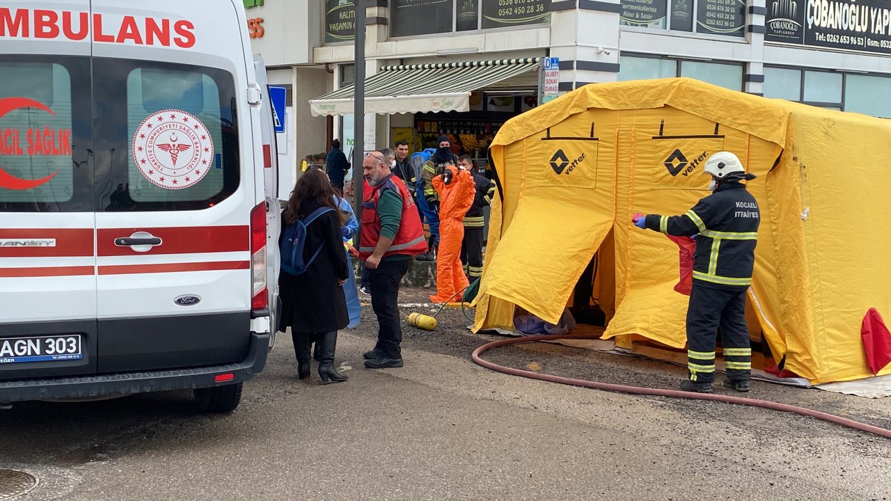 Kargo Merkezinde Kimyasal Sızıntı: 14 Kişi Hastaneye Kaldırıldı