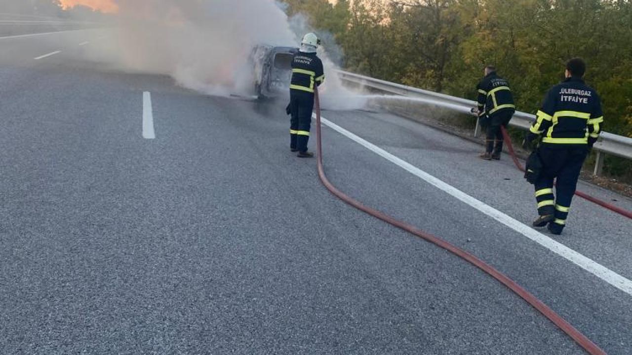 Kırklareli’nde seyir halindeki otomobilde çıkan yangın söndürüldü