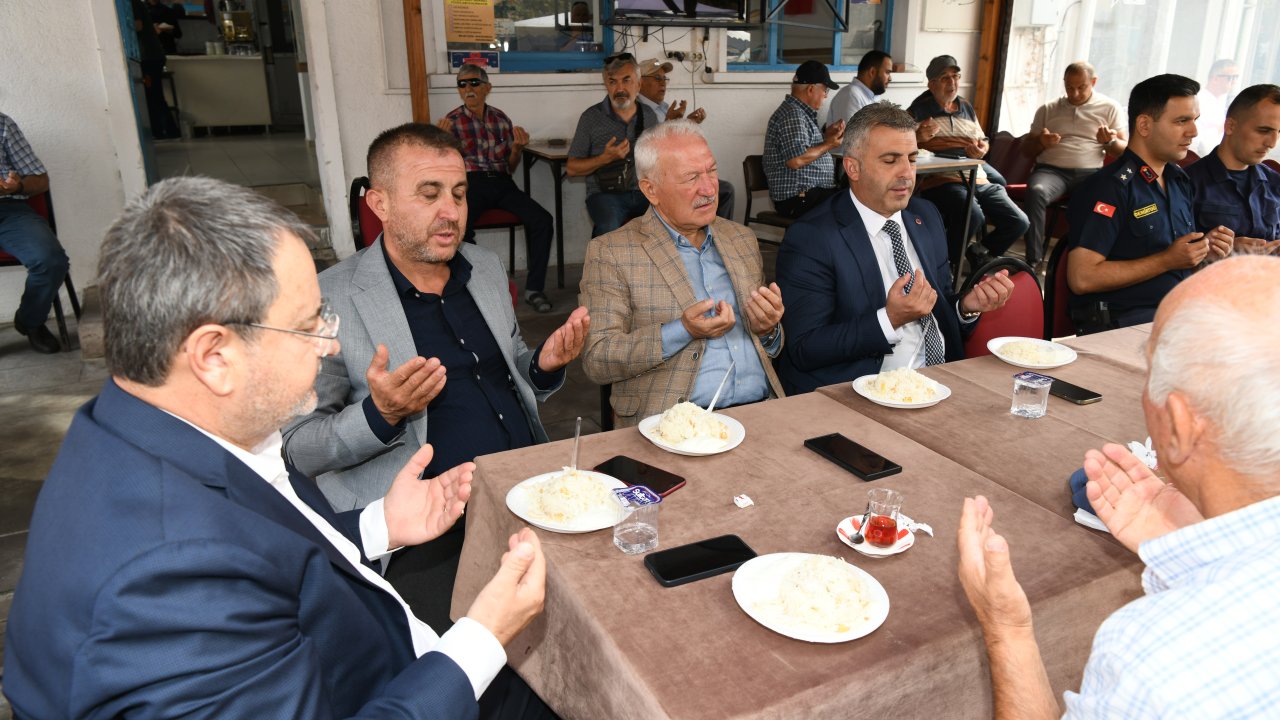 Lapseki’de Kurtuluşun 101. Yılında Merkez Camisi’nde Mevlit Okutuldu