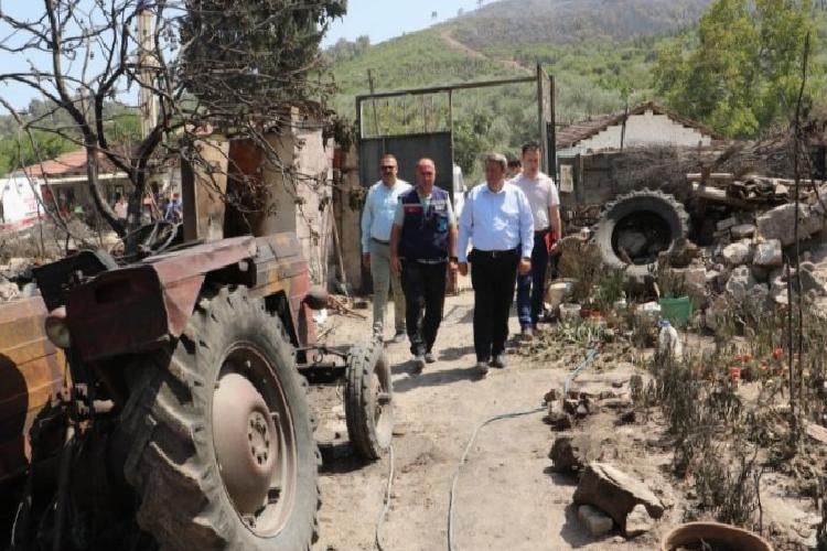 Manisa Saruhanlı’da yangınzedelerin yanında