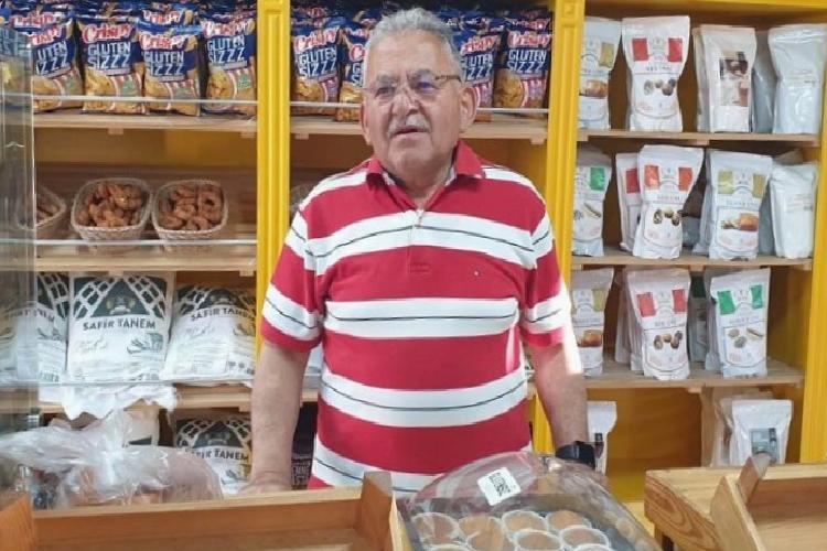 Memduh Büyükkılıç’tan Glutensiz Kafe’ye ziyaret