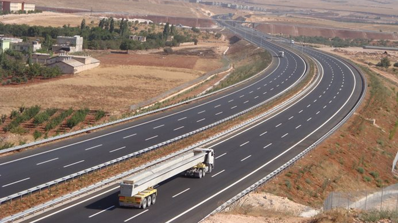 Resmi Gazete Duyurdu: Otoyol İhaleleri Tekrar Ertelendi