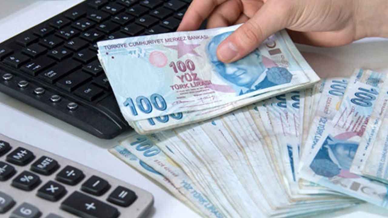 SGK Başuzmanı Karakaş Memur ve Emekli Zammına Yönelik Açıklama Yaptı