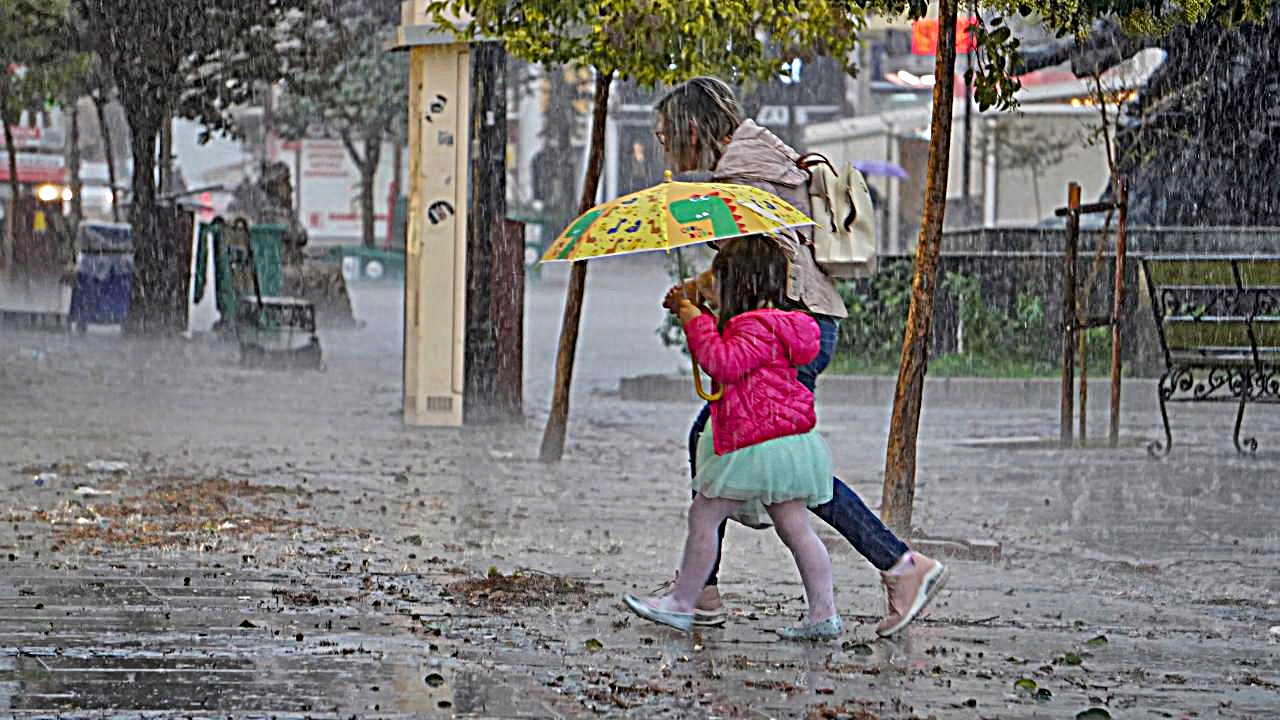 Trakya’da Sağanak Hayatı Olumsuz Etkiledi