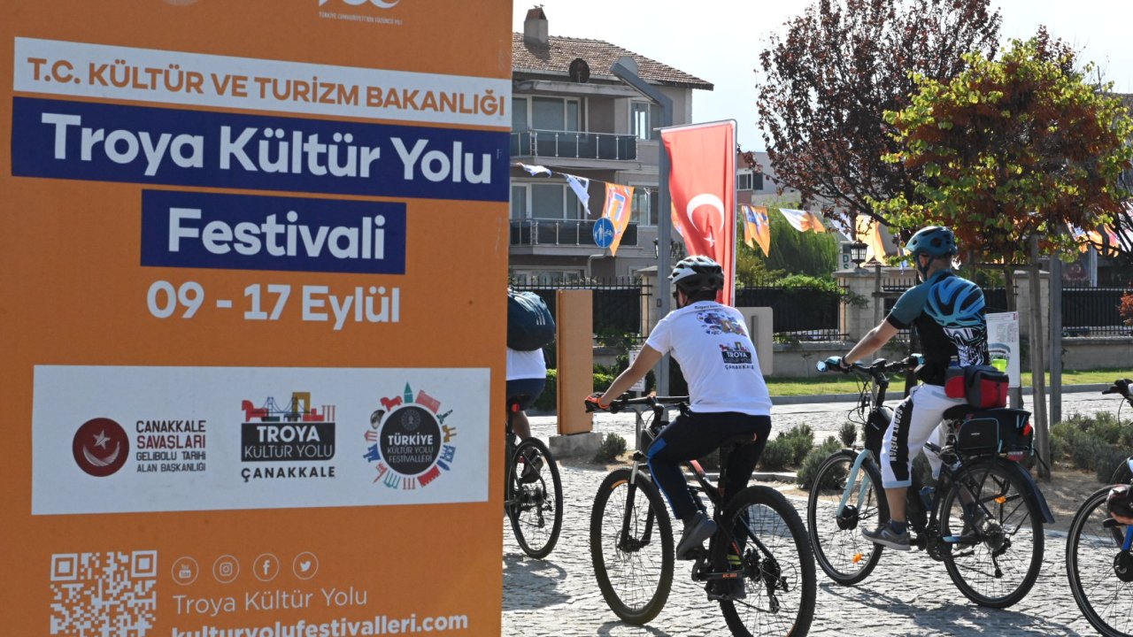 Troya Kültür Yolu Festivali’nde Bisiklet Tutkunları Pedal Çevirdi!