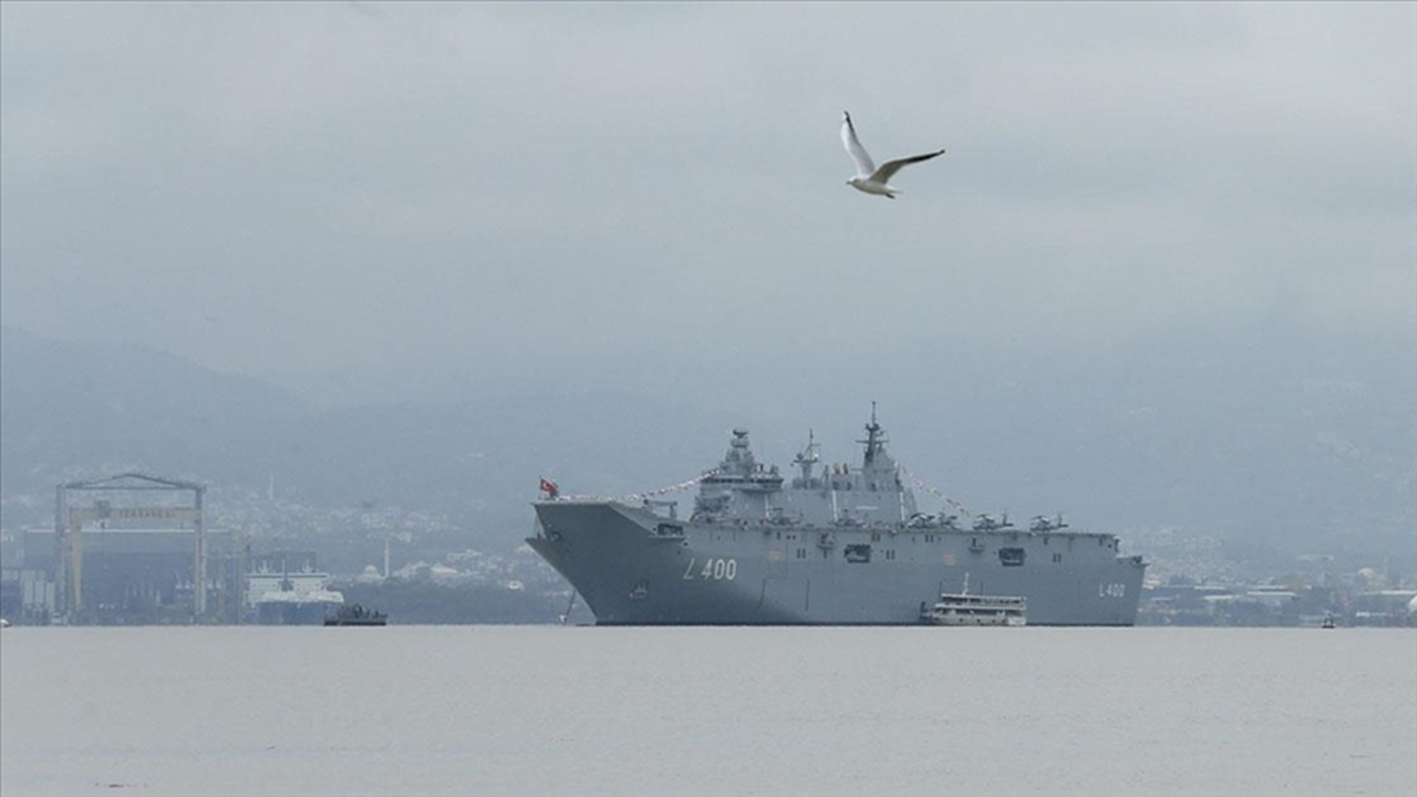 Türkiye’nin En Büyük Askeri Gemisi TCG Anadolu Ziyarete Açıldı