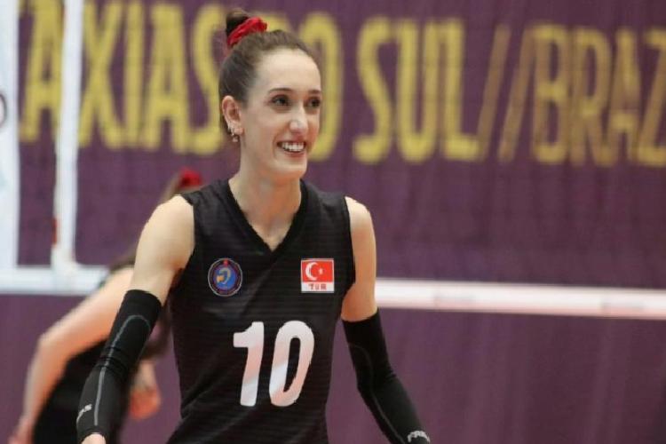 Ulusal yıldız Selinay Akçin Manisa BBSK’da