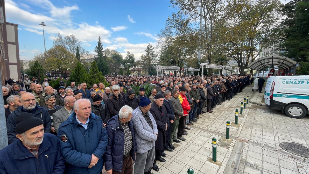 Zafer Partisi Genel Sekreteri Polat’ın Annesinin Cenazesi Toprağa Verildi