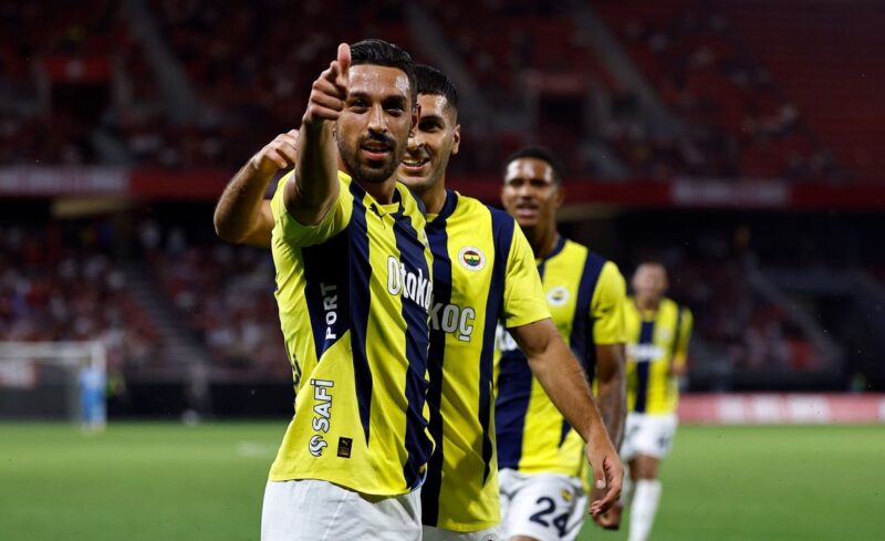 Fenerbahçe oyuncusu İrfan Can Kahveci