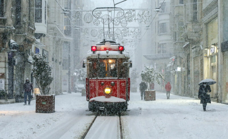 Bu Yıl İstanbul'a Kar Yağacak mı