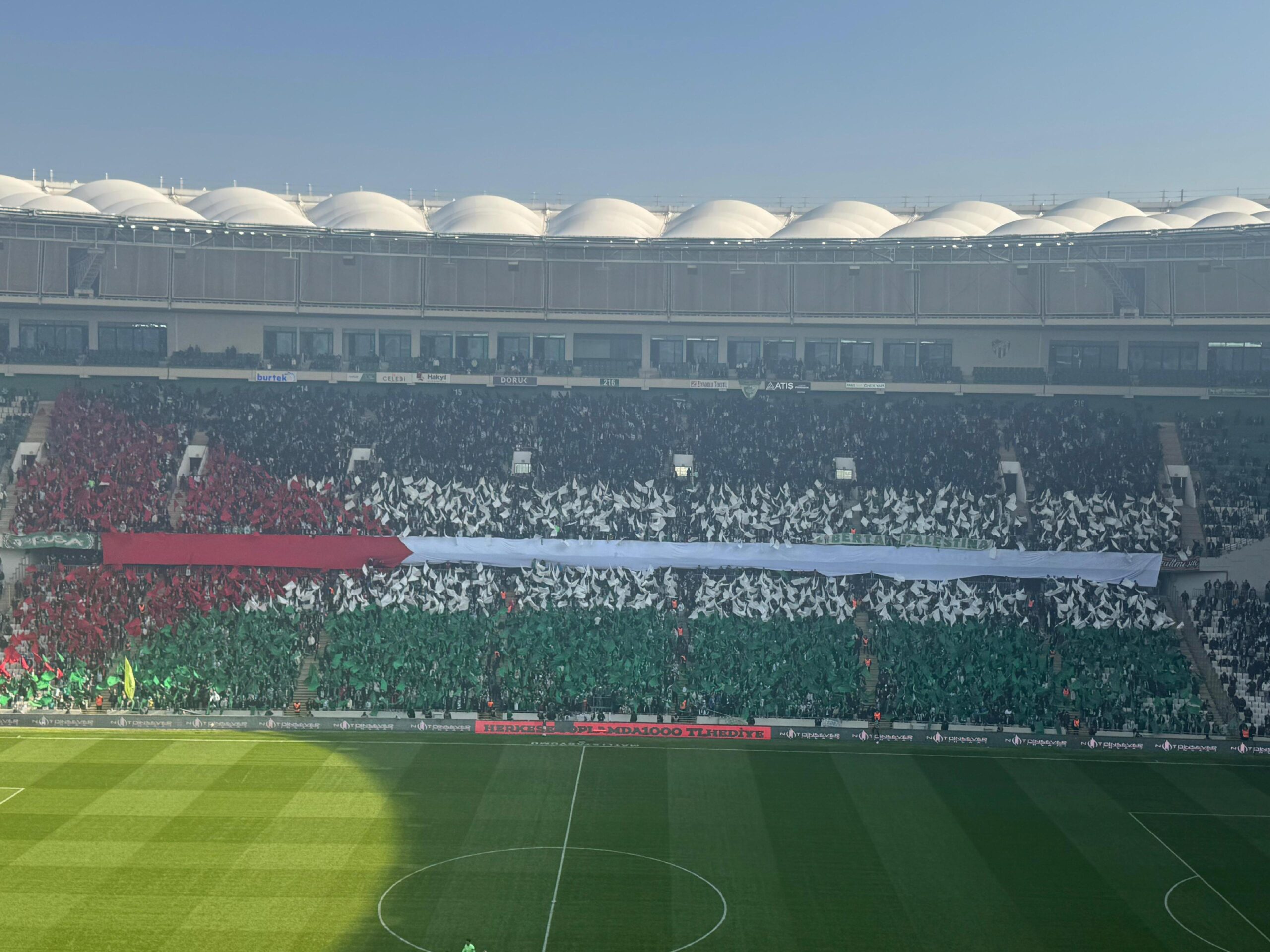 Bursaspor taraftarlarından Filistin koreografisi haberi