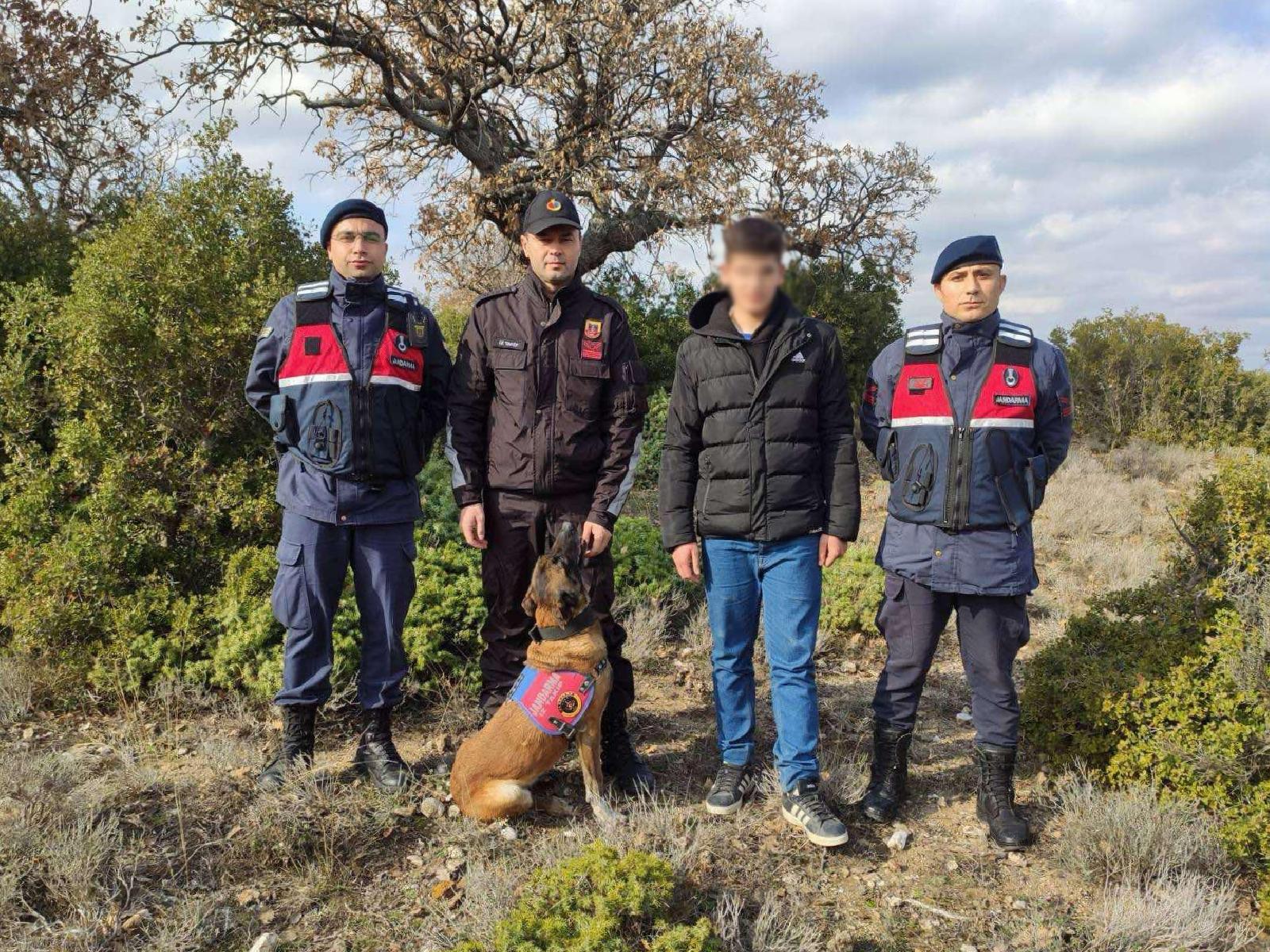 Çanakkale’de kayıp çocuk ormanda uyurken bulundu haberi