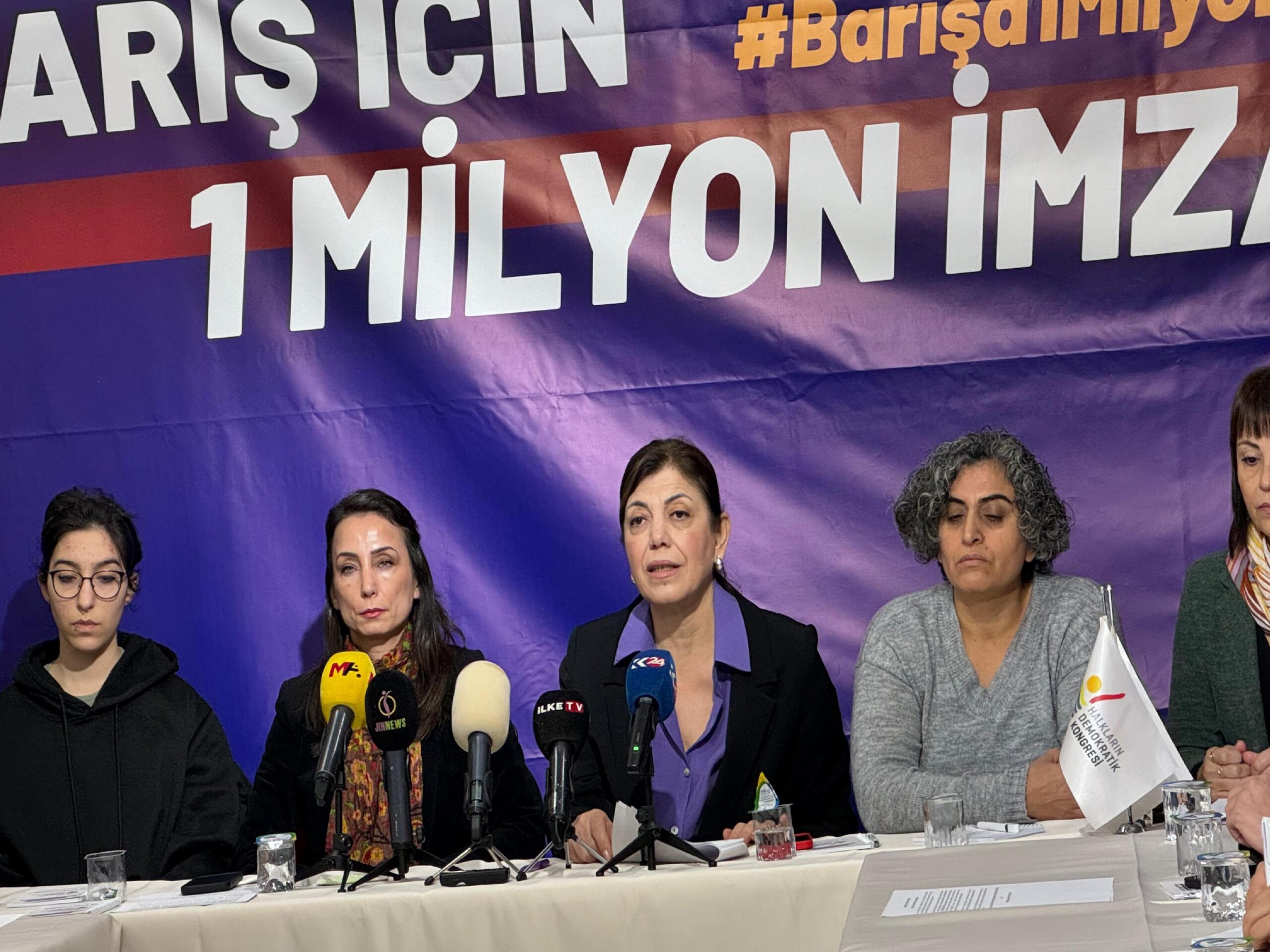 DEM Parti Eş Genel Başkanı Hatimoğulları “Barış için 1 milyon imza” toplantısına katıldı haberi