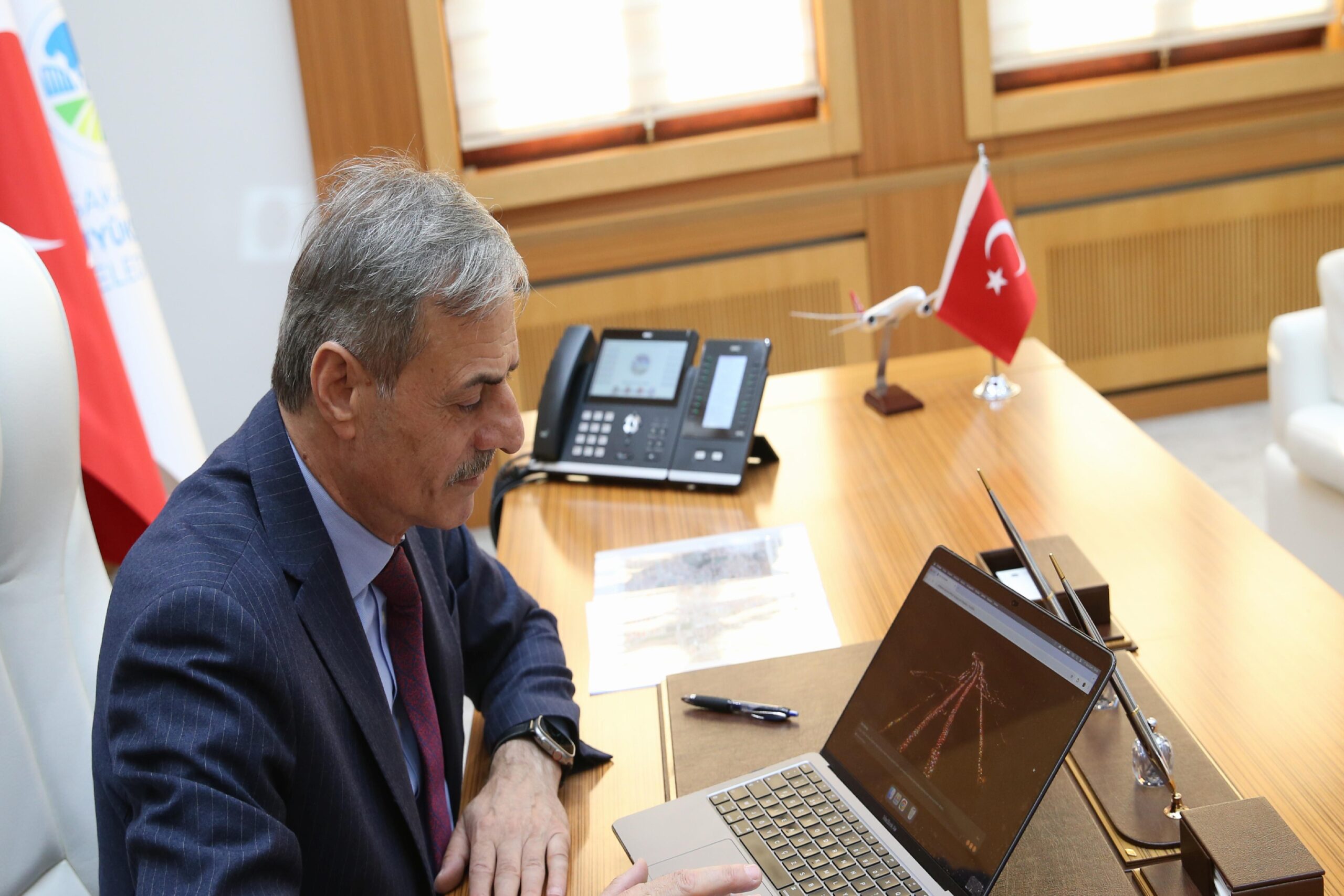 Sakarya Büyükşehir Belediye Başkanı Alemdar, AA’nın “Yılın Kareleri” oylamasına katıldı