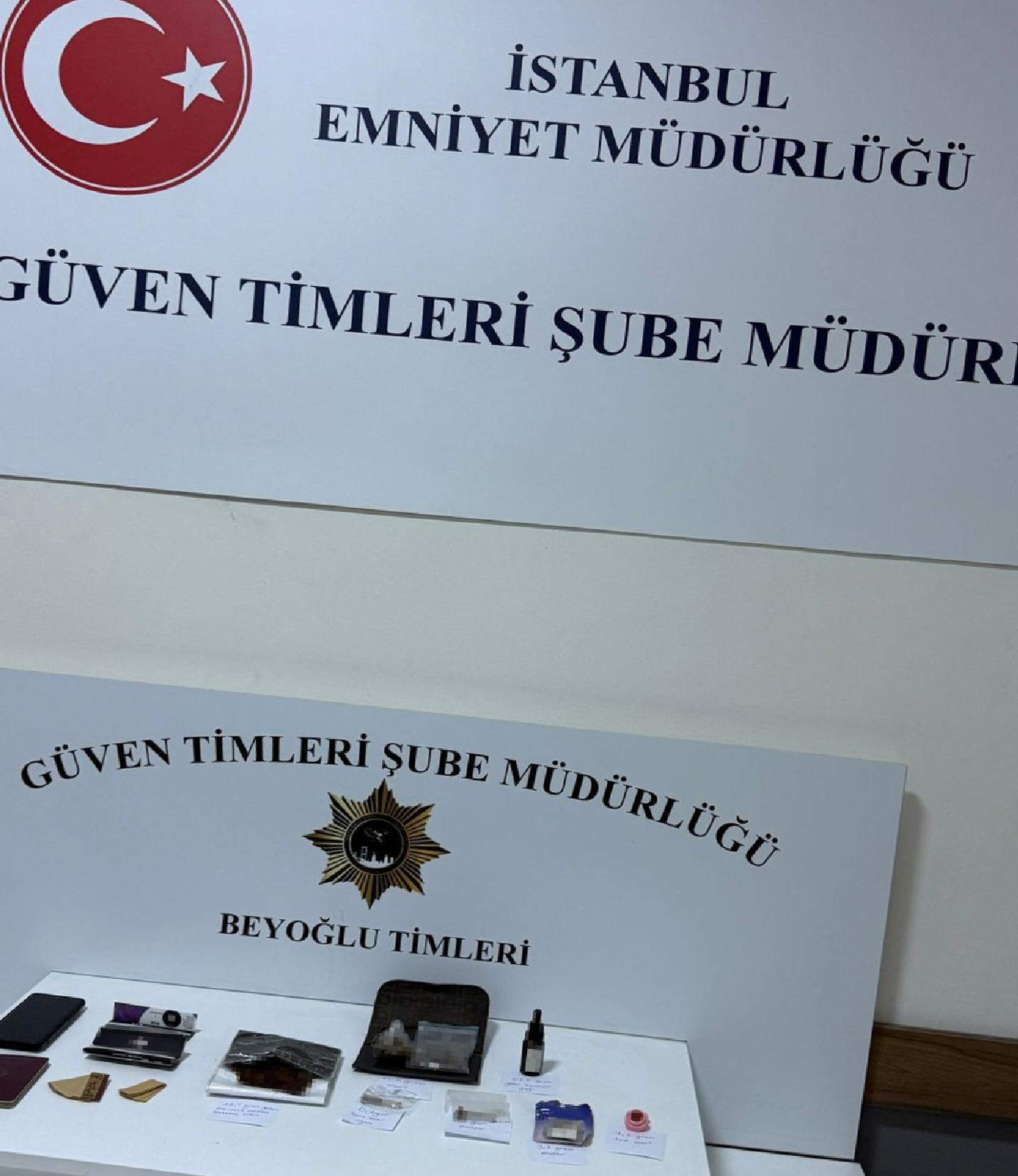 Beyoğlu’nda uyuşturucu sattığı iddia edilen şüpheli yakalandı haberi