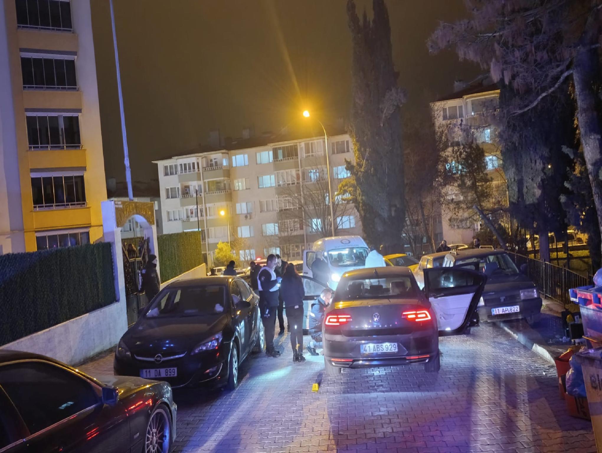 Bilecik’te bir kadın ve eşini alıkoyup, polise silah doğrultan şüpheli etkisiz hale getirildi haberi