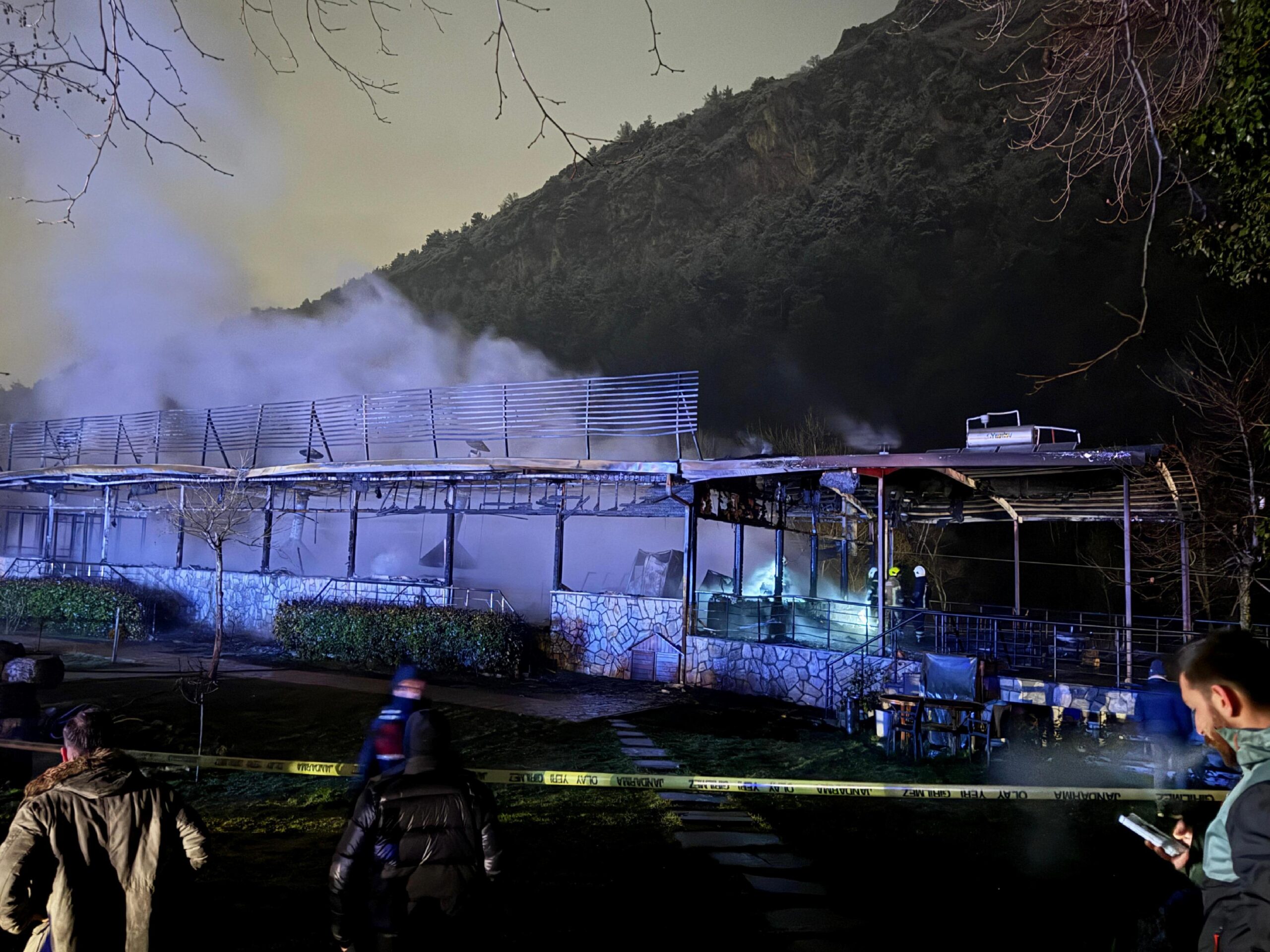 Bursa’da restoran yangında kullanılamaz hale geldi haberi