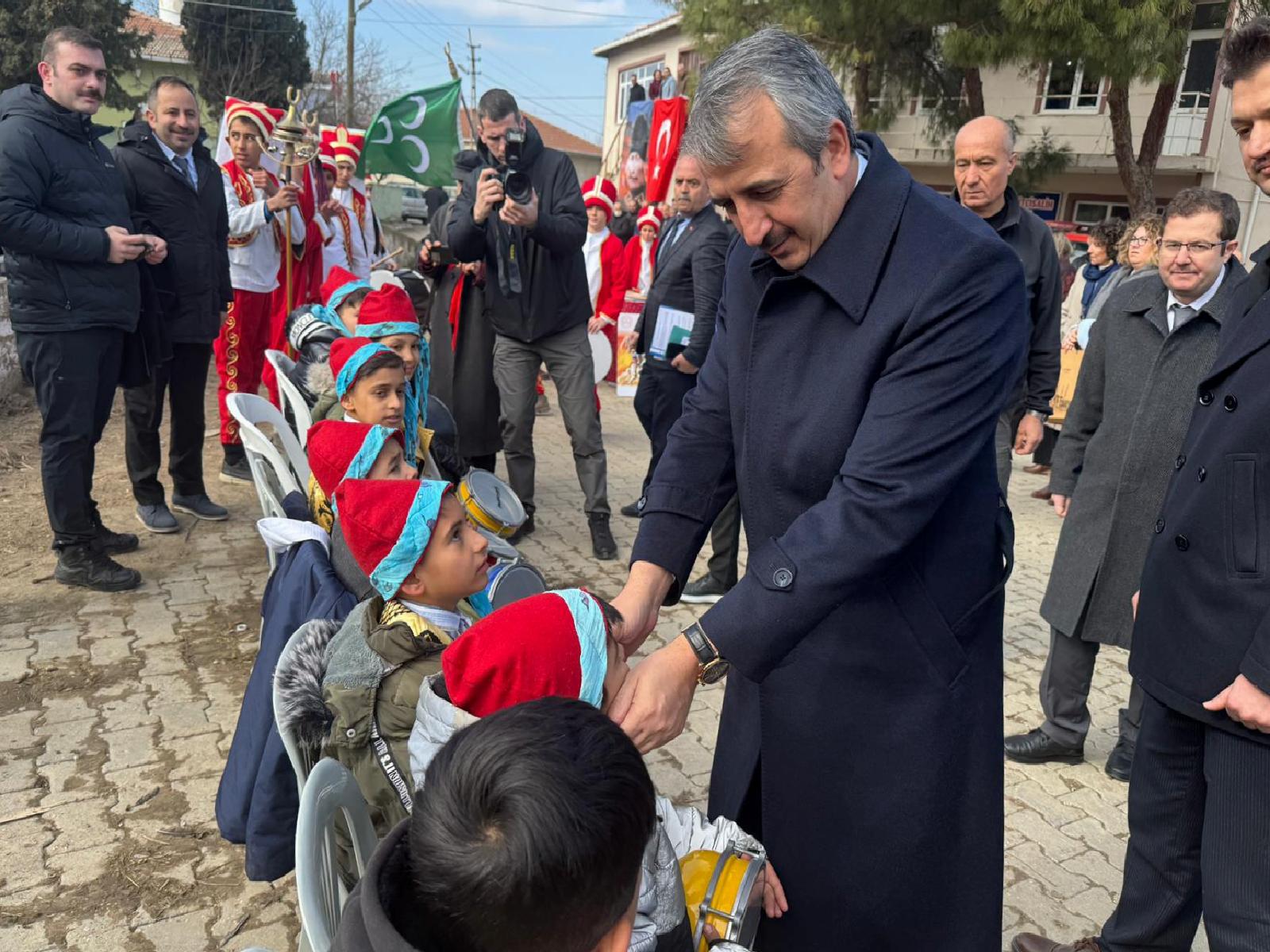 Edirne Valisi Sezer, Uzunköprü ilçesinde muhtarlarla bir araya geldi haberi