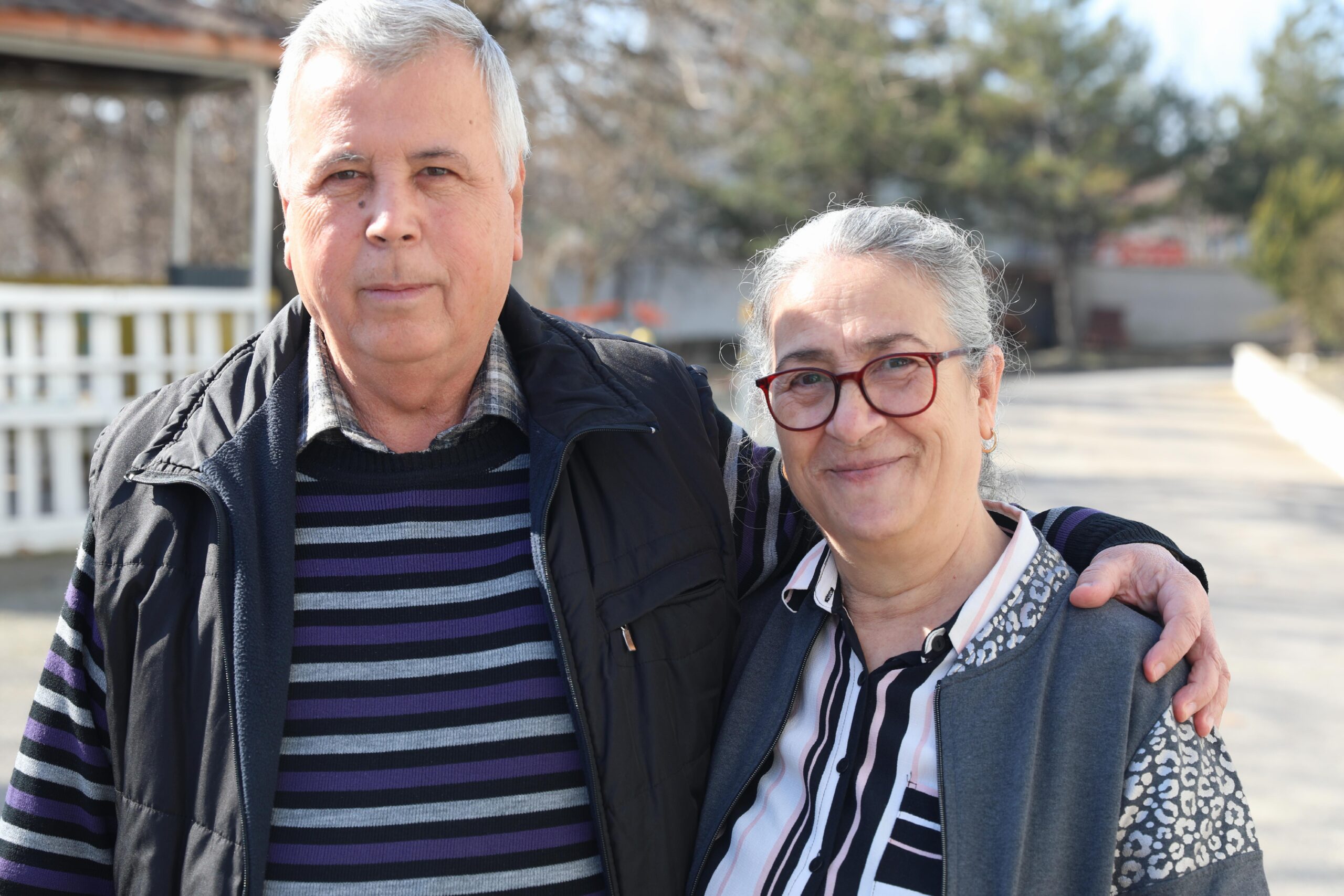 Edirne’de yarım asırdır evli çift, mutluluklarını huzurevinde de sürdürüyor haberi