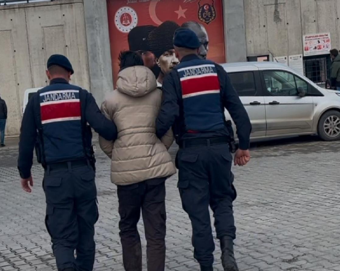 GÜNCELLEME – Sakarya’da annesini öldürdüğü öne sürülen zanlı tutuklandı haberi