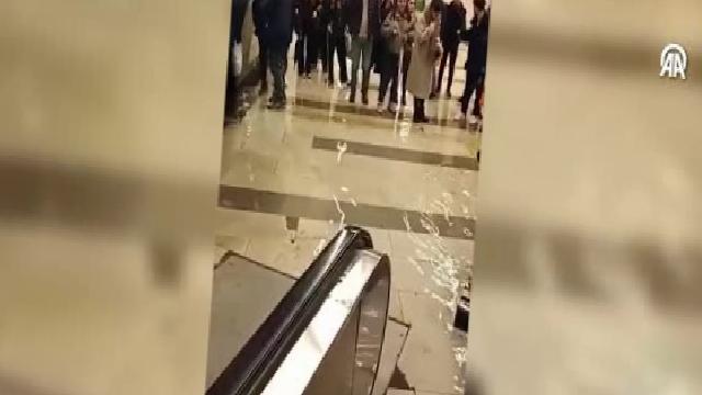 Küçükçekmece’de metrobüs durağına bağlanan alt geçidi su bastı haberi