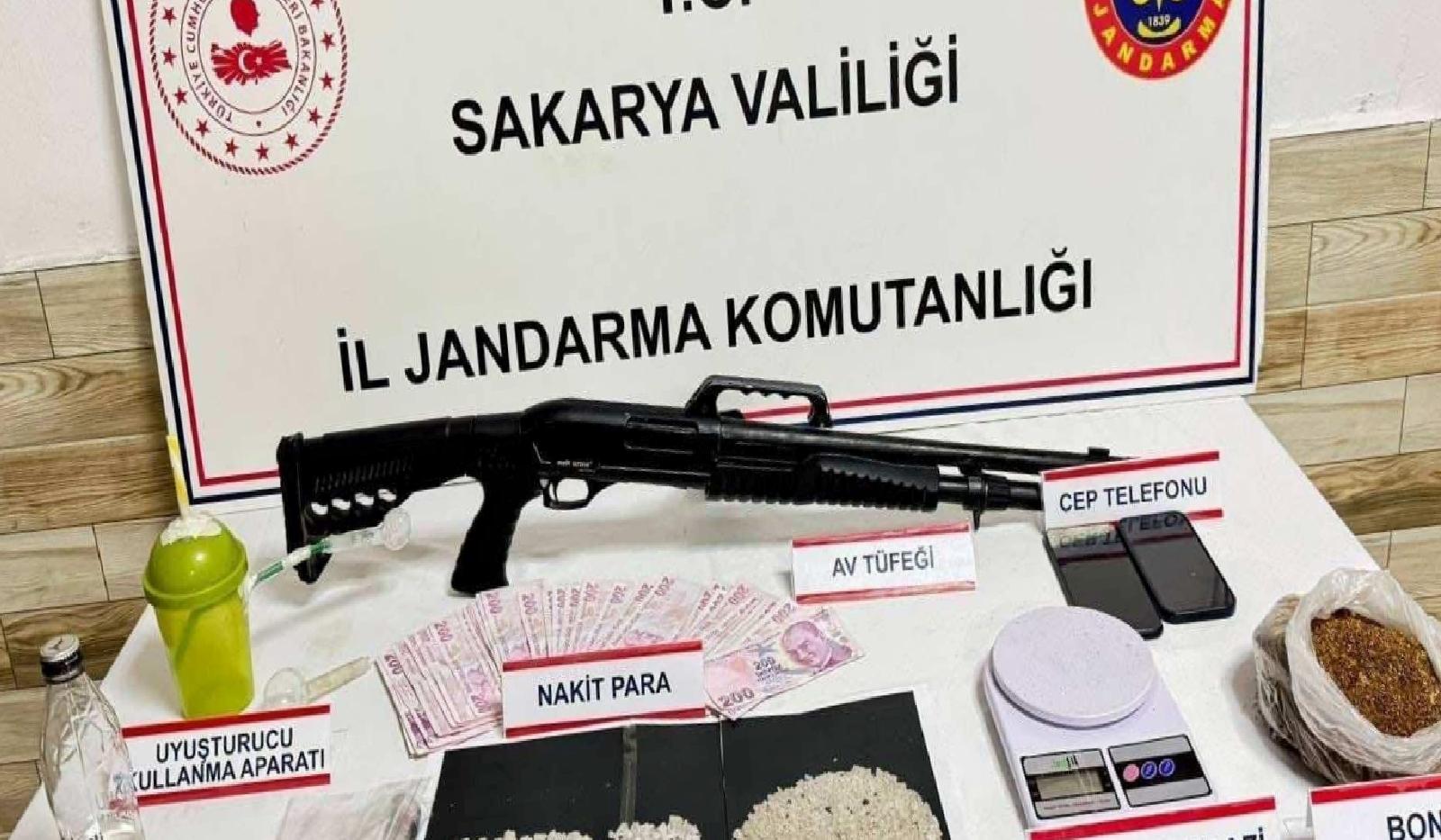 Sakarya’da bir haftada uyuşturucu operasyonlarında 37 şüpheli yakalandı haberi