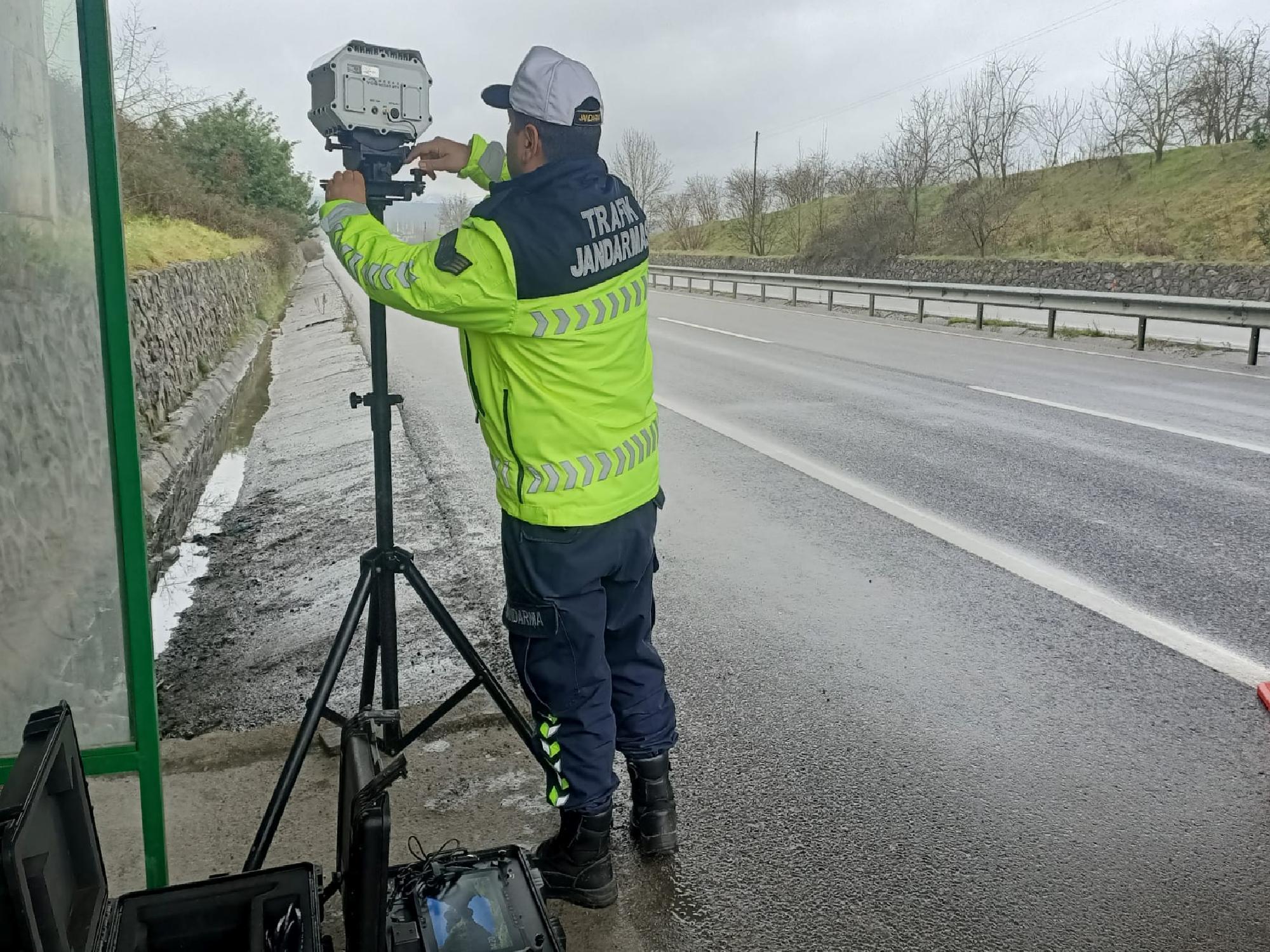 Sakarya’da geçen ay 928 araç trafikten men edildi haberi