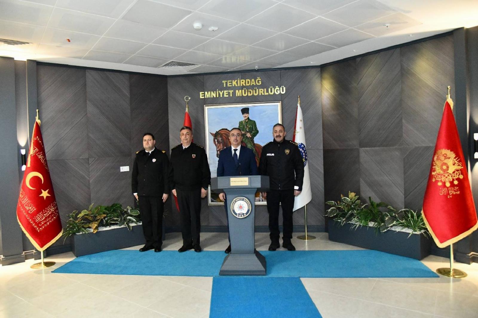 Tekirdağ Valisi Soytürk İl Emniyet Müdürlüğünü ziyaret etti haberi