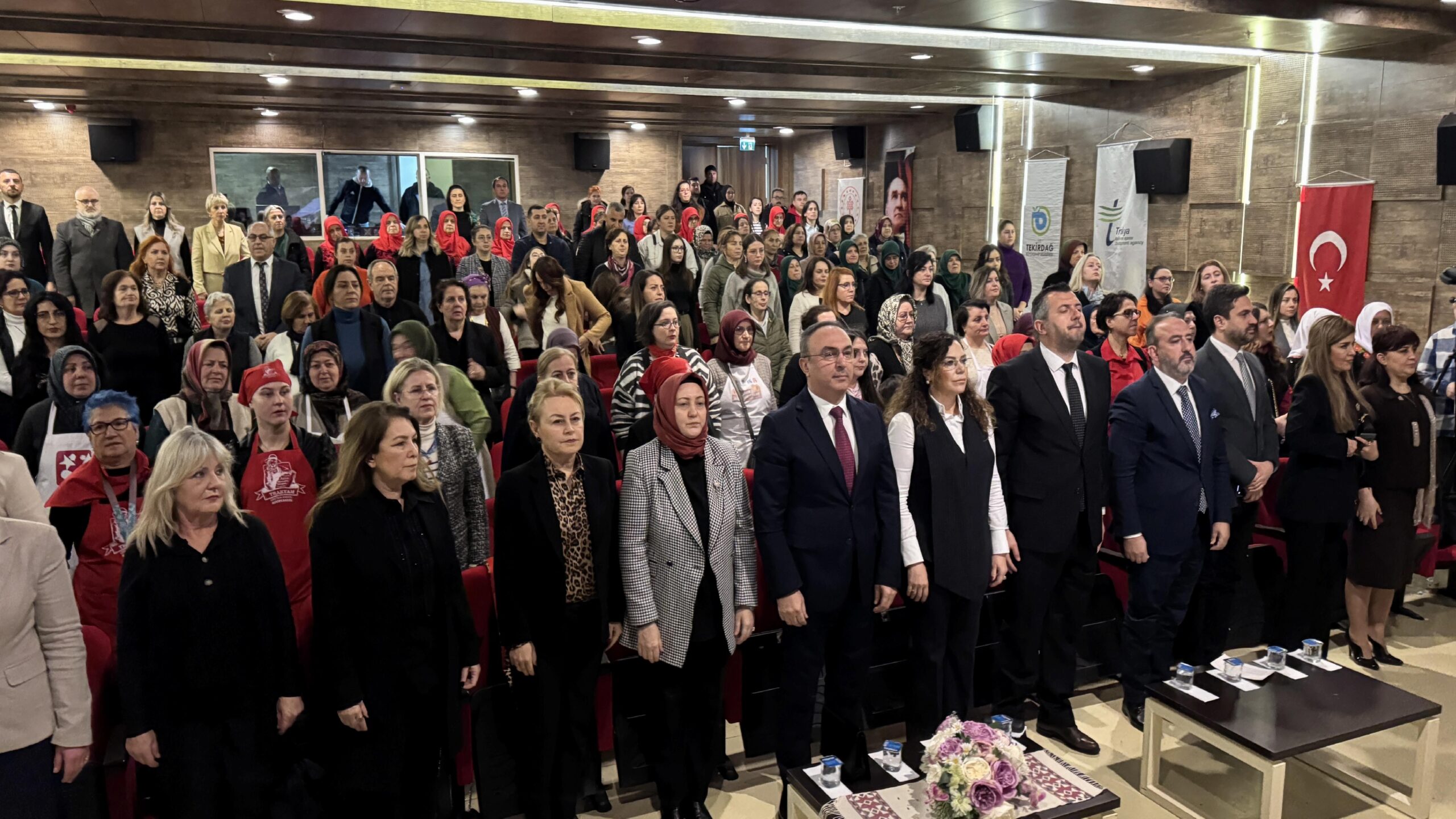 Tekirdağ’da girişimci kadınlara e-ticaretle pazarlama eğitimi verildi haberi