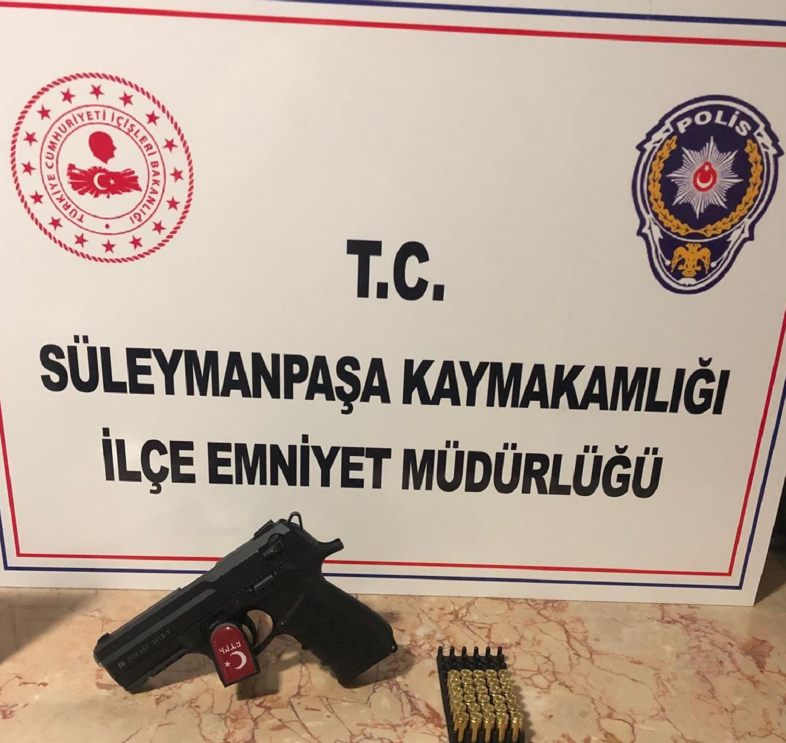 Tekirdağ’da kurusıkı tabancayla havaya ateş eden 2 şüpheli gözaltına alındı haberi