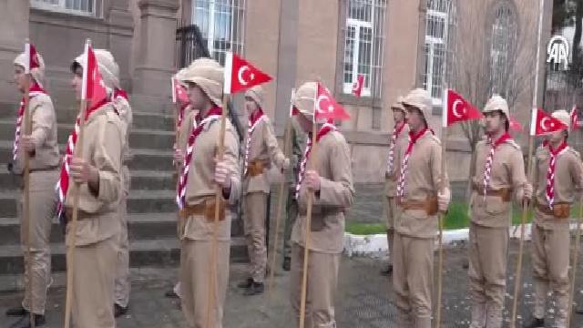 Balıkesir Lisesinin şehit izcileri için temsili uğurlama töreni düzenlendi haberi