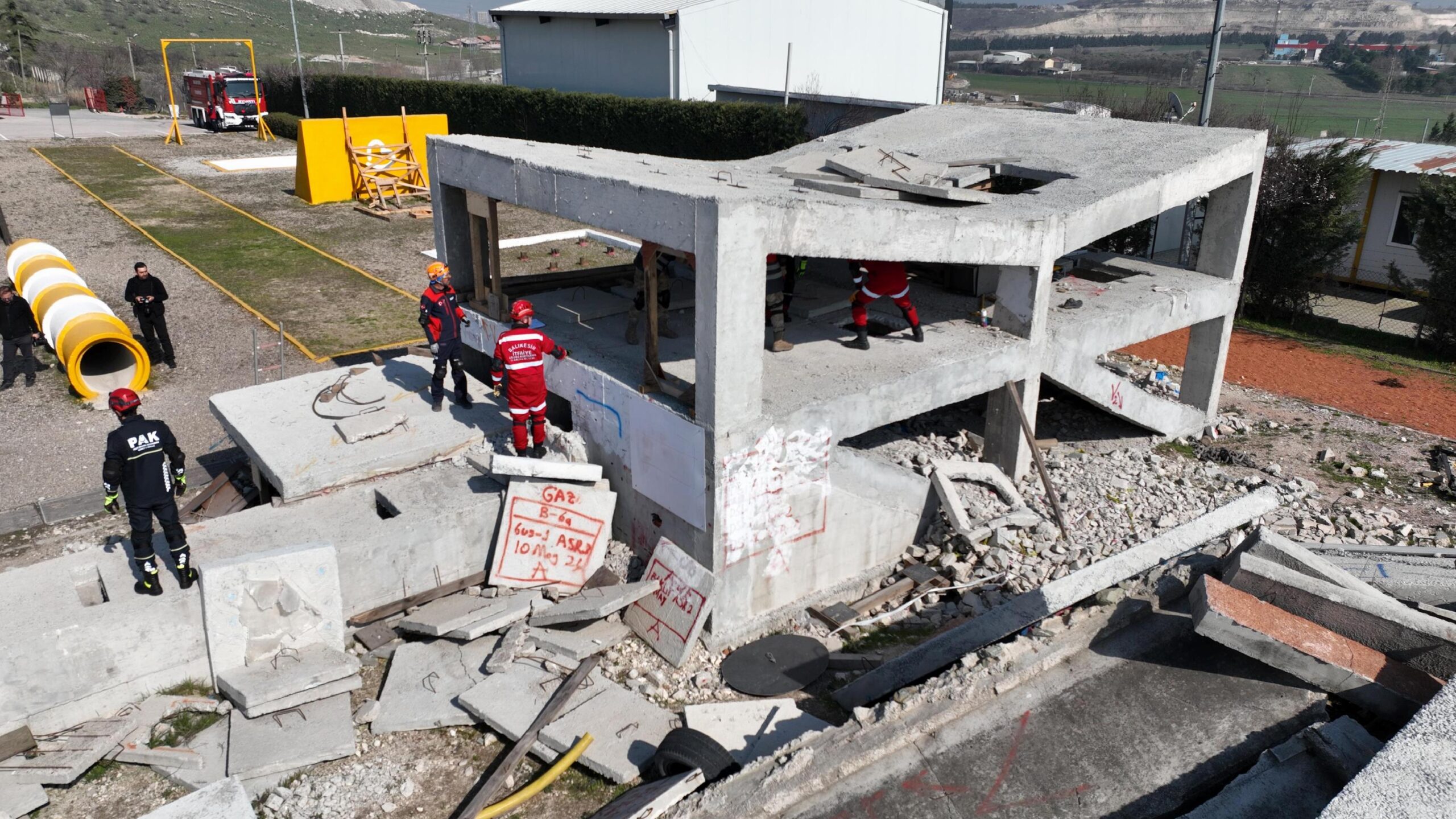 Balıkesir’de deprem tatbikatı yapıldı haberi