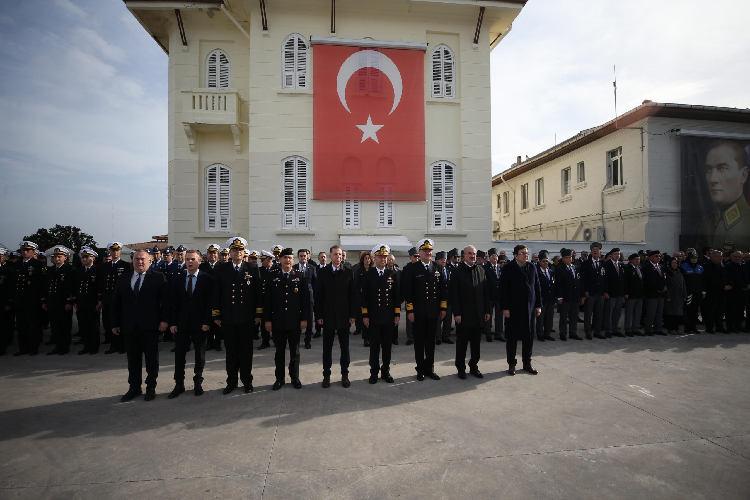 Çanakkale Deniz Zaferi’nin 110. yılı etkinlikleri Çimenlik Kalesi’ndeki törenle başladı haberi