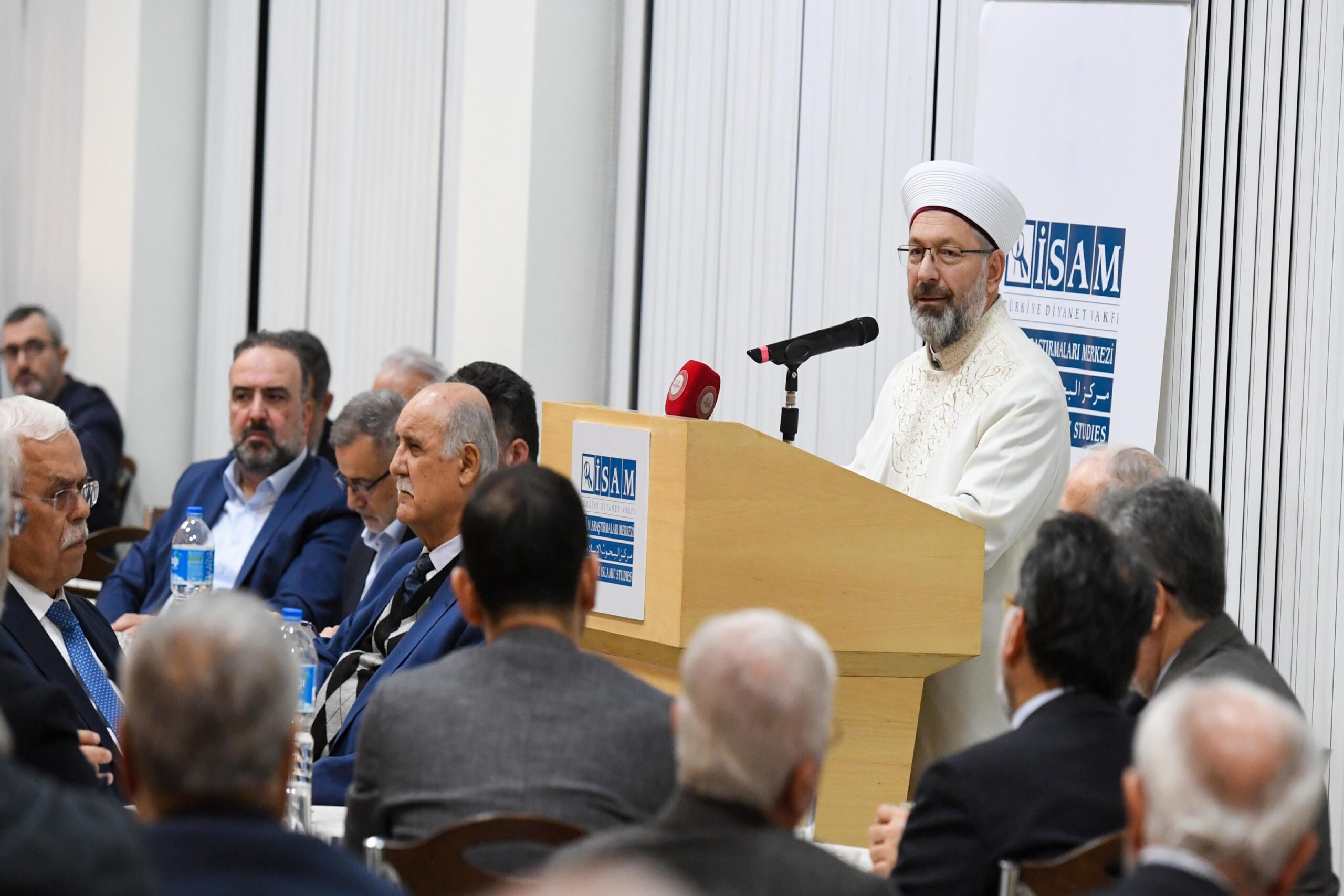 Diyanet İşleri Başkanı Erbaş, İstanbul’da iftar programında konuştu: haberi