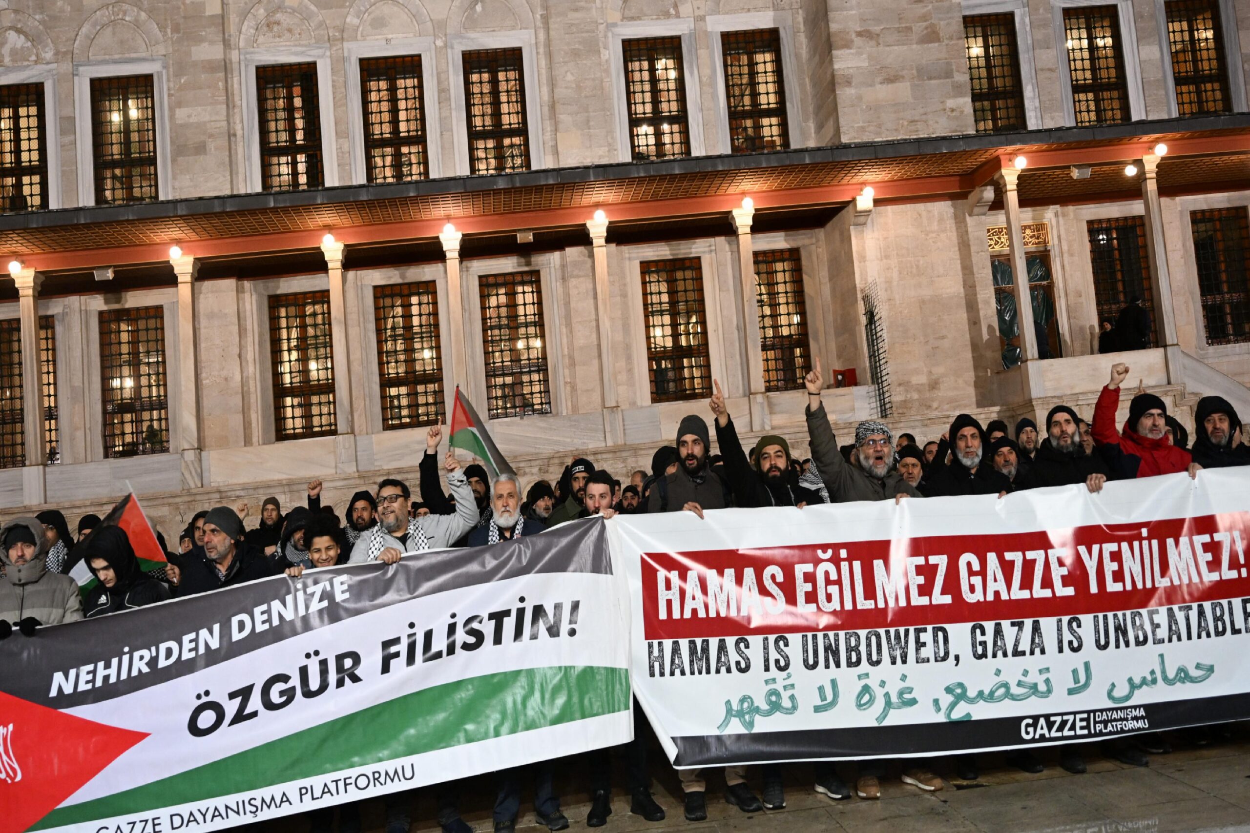 Fatih’te İsrail’in Gazze’ye saldırıları protesto edildi haberi