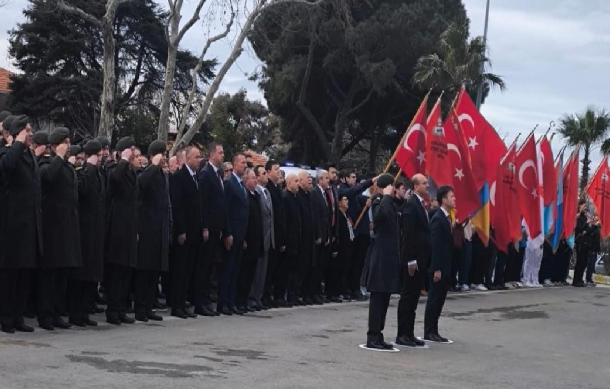 Gelibolu’da Şehitleri Anma Günü ve Çanakkale Deniz Zaferi’nin yıl dönümü için tören düzenlendi haberi