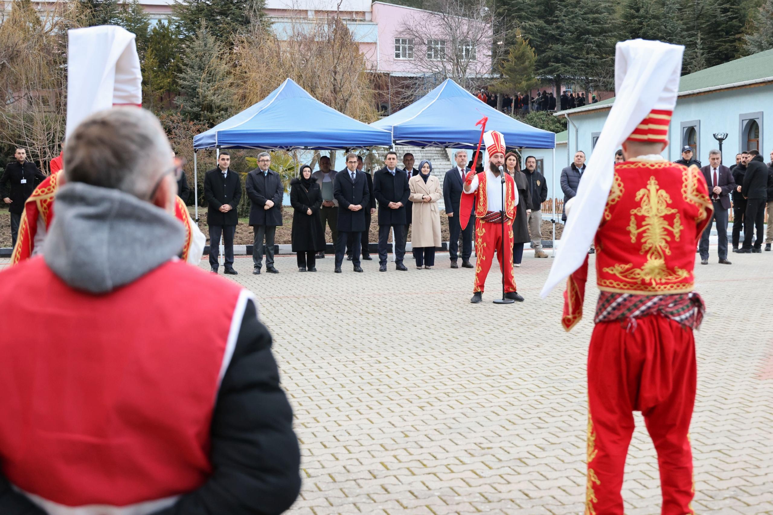 Gölpazarı Açık Ceza İnfaz Kurumuna kazandırılan derslik ve konferans salonu törenle açıldı haberi