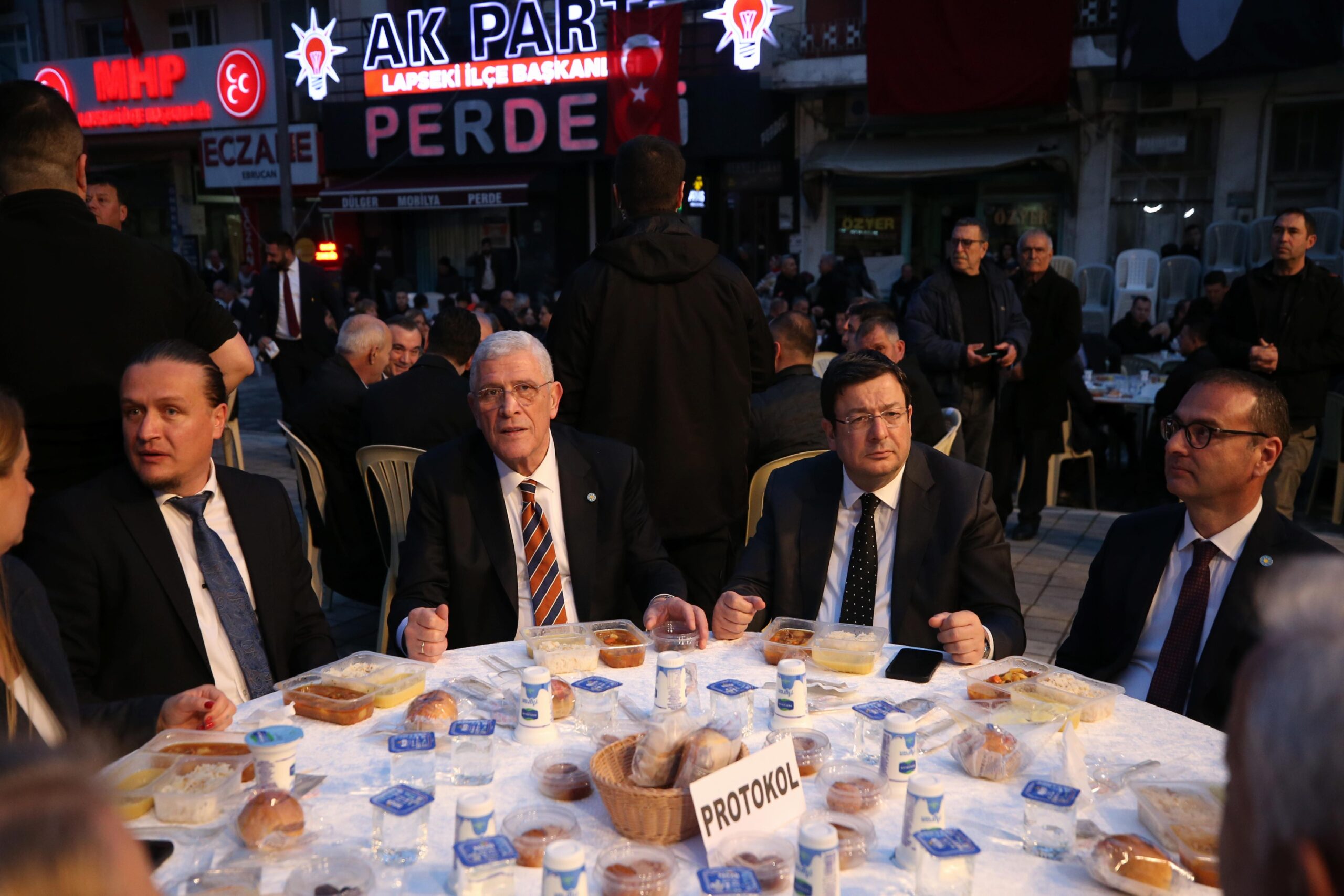 İYİ Parti Genel Başkanı Dervişoğlu, Çanakkale’de iftar programına katıldı haberi