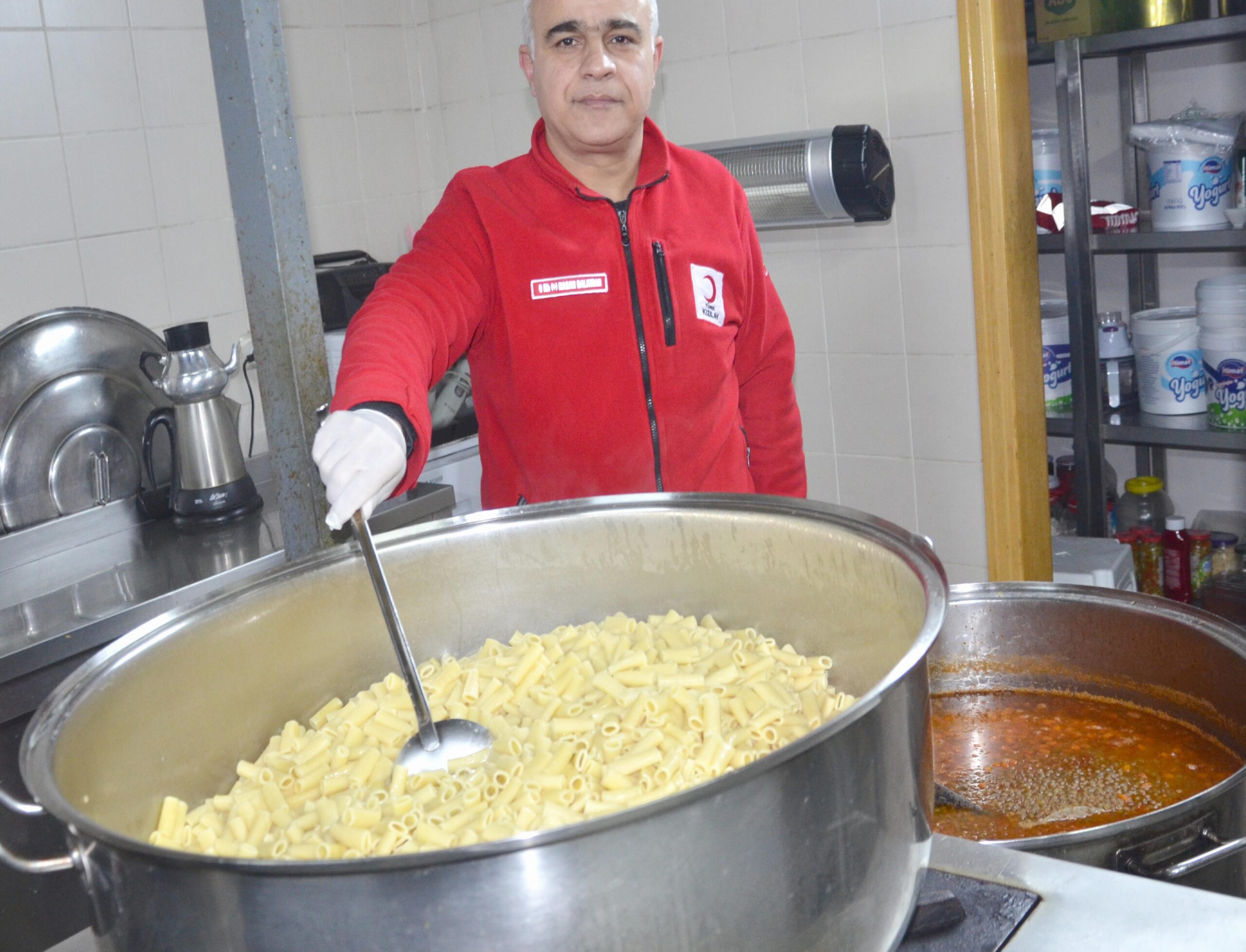 Kızılay’dan Karamürsel’de her gün 300 kişiye iftar haberi