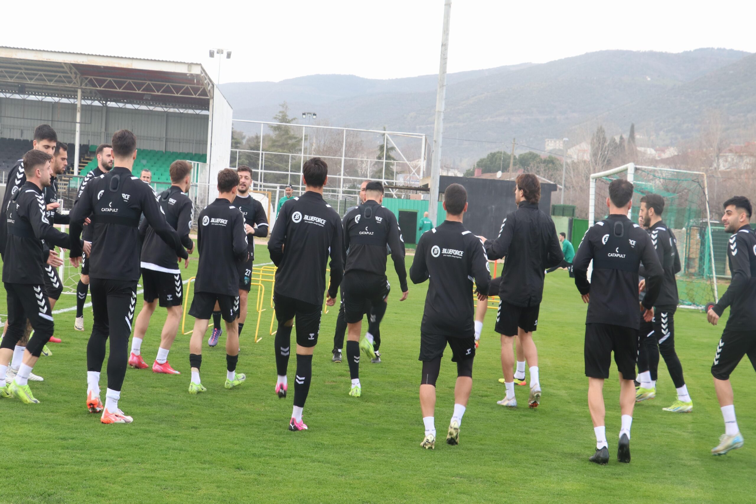 Kocaelispor, Fatih Karagümrük maçının hazırlıklarını sürdürdü haberi