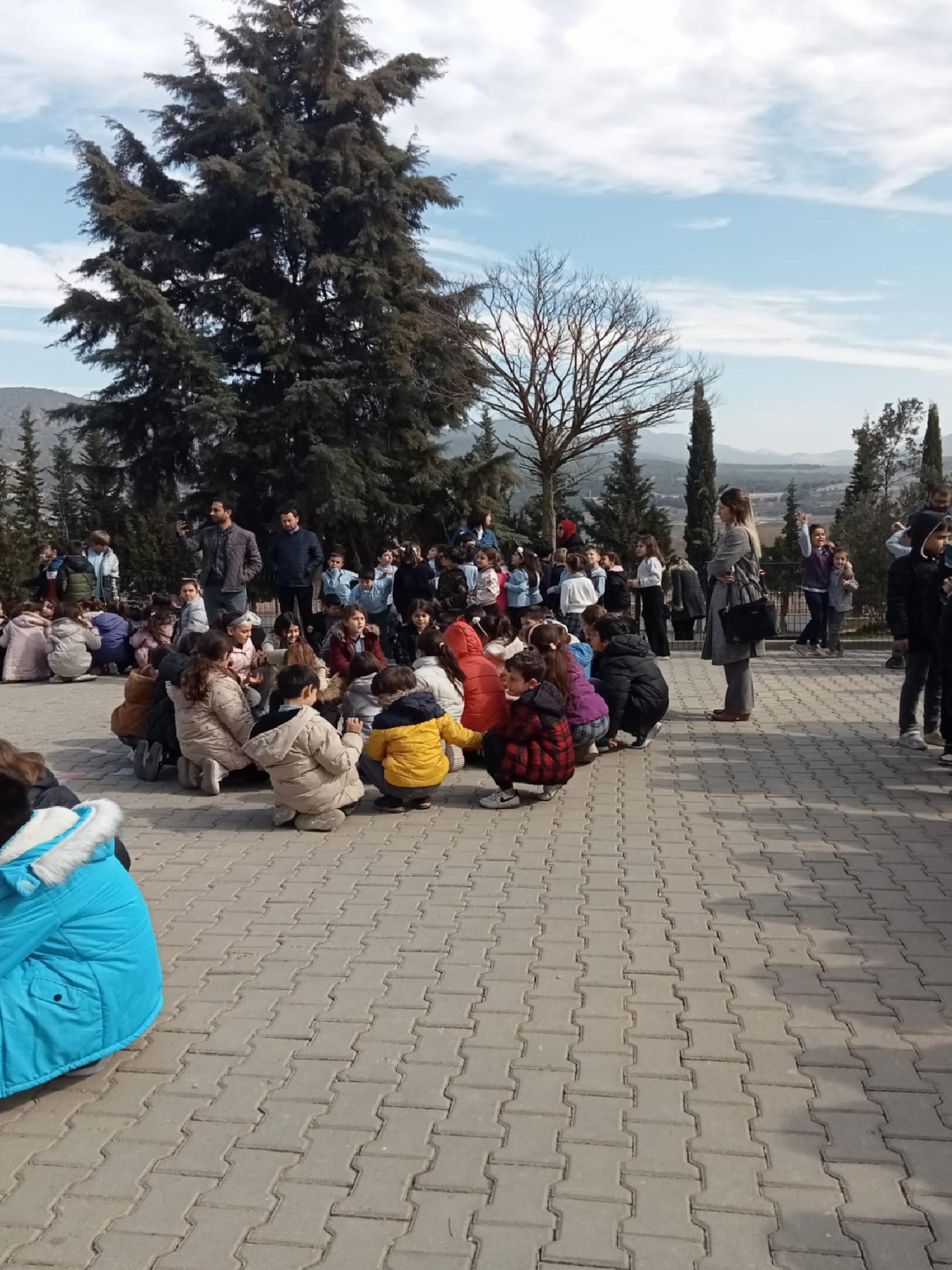 Osmaneli ilçesinde deprem tatbikatı yapıldı haberi