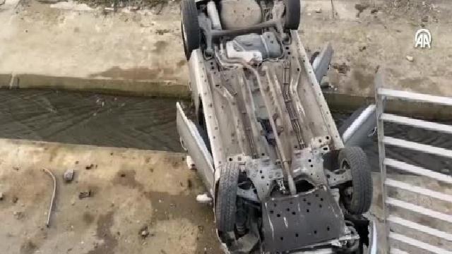 Pendik’te otomobilin dereye düşmesi sonucu 5 kişi yaralandı haberi