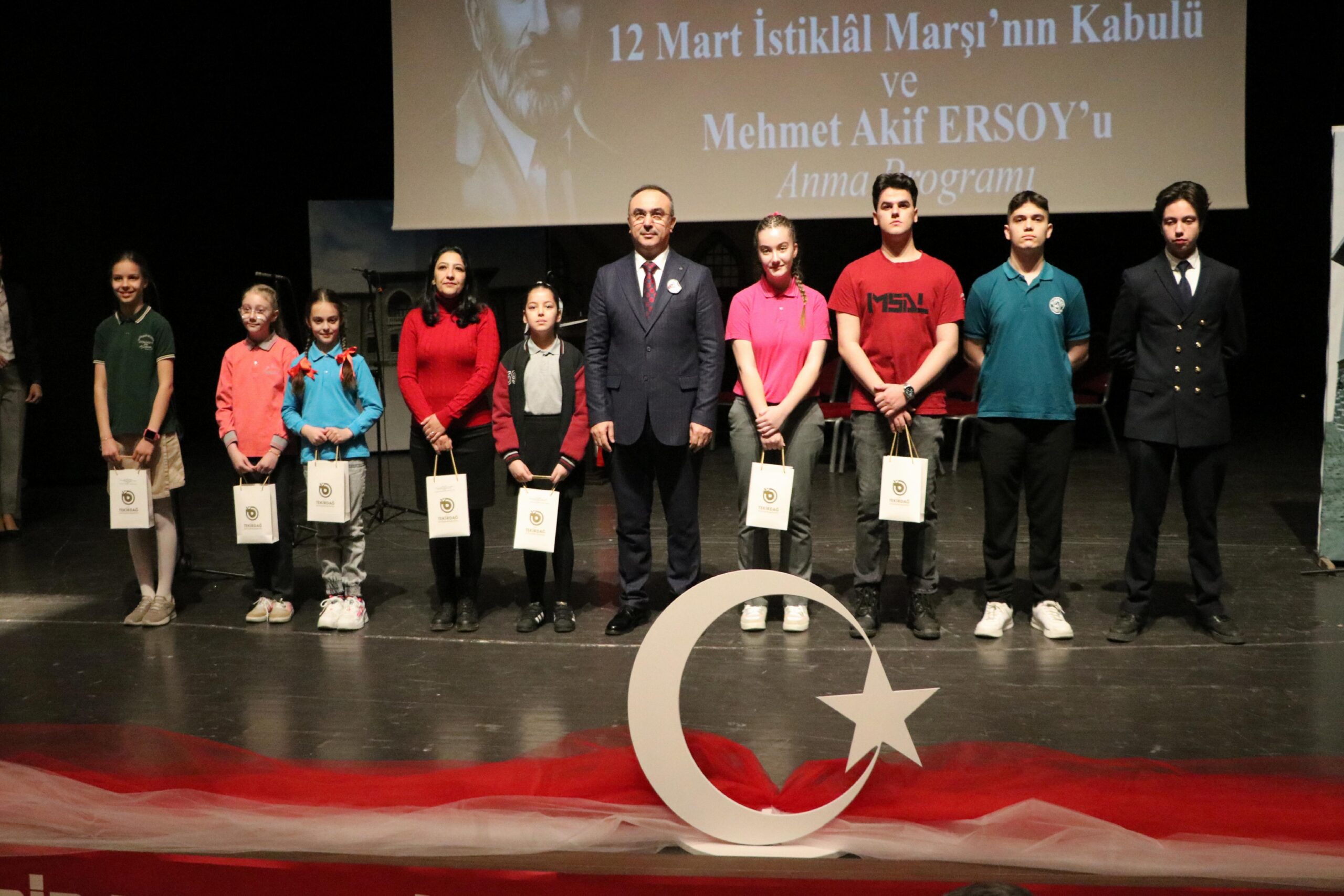 Tekirdağ’da İstiklal Marşı’nın Kabulü ve Mehmet Akif Ersoy’u Anma Günü programı düzenlendi haberi